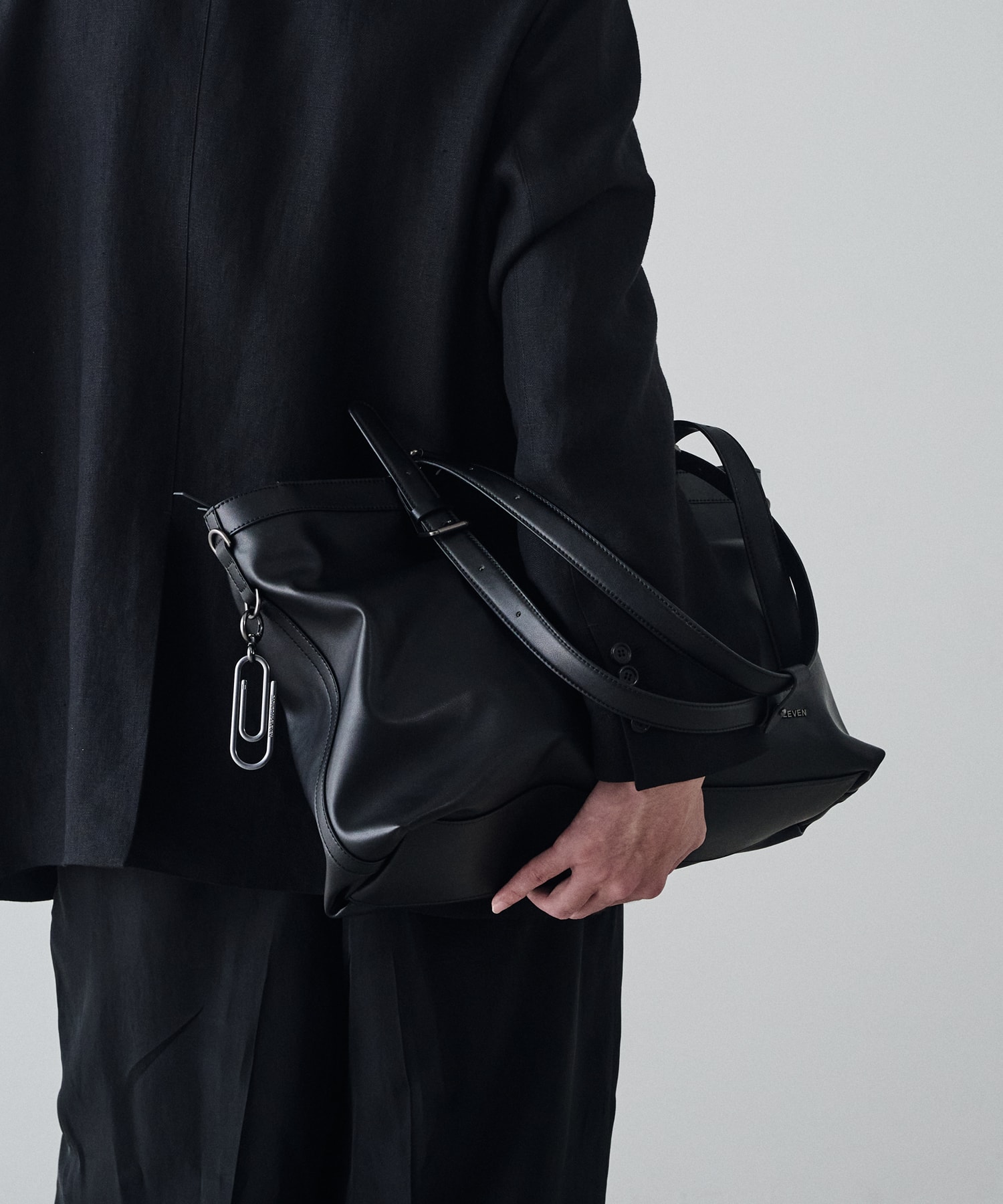 NO.56 CAPILA TOTE BAG_BLACK