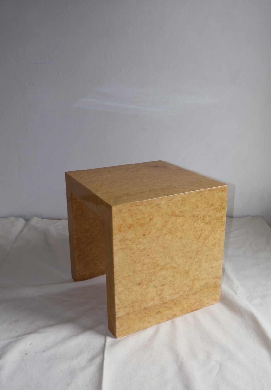 Burl stool