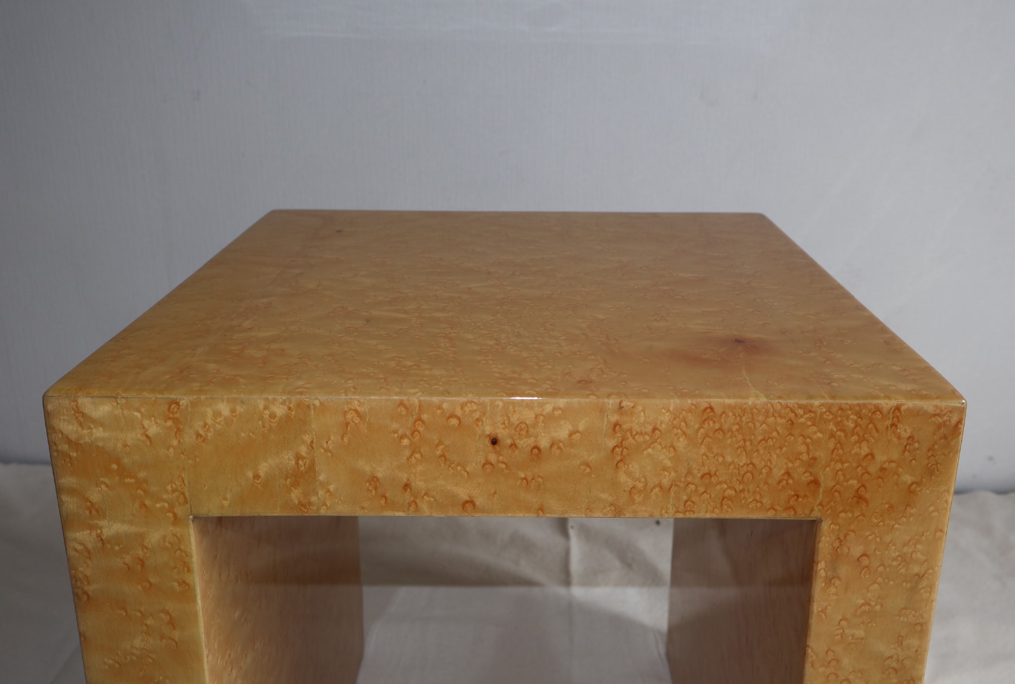 Burl stool