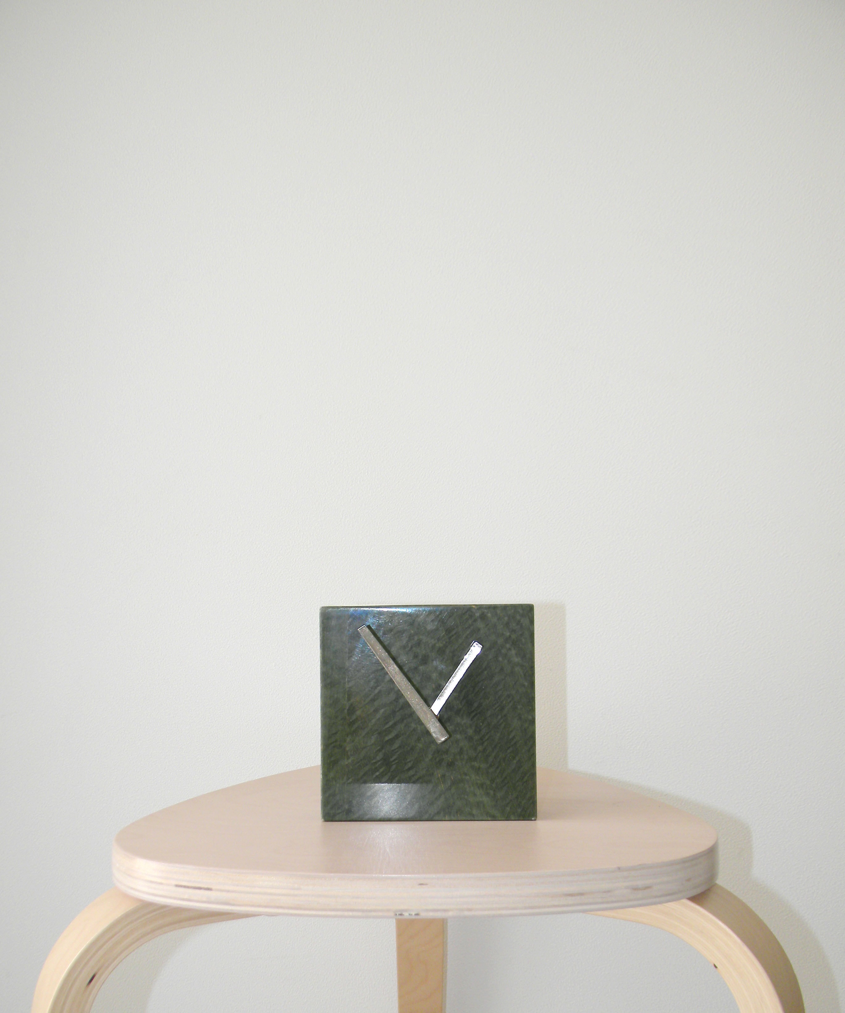 Burl clock 03