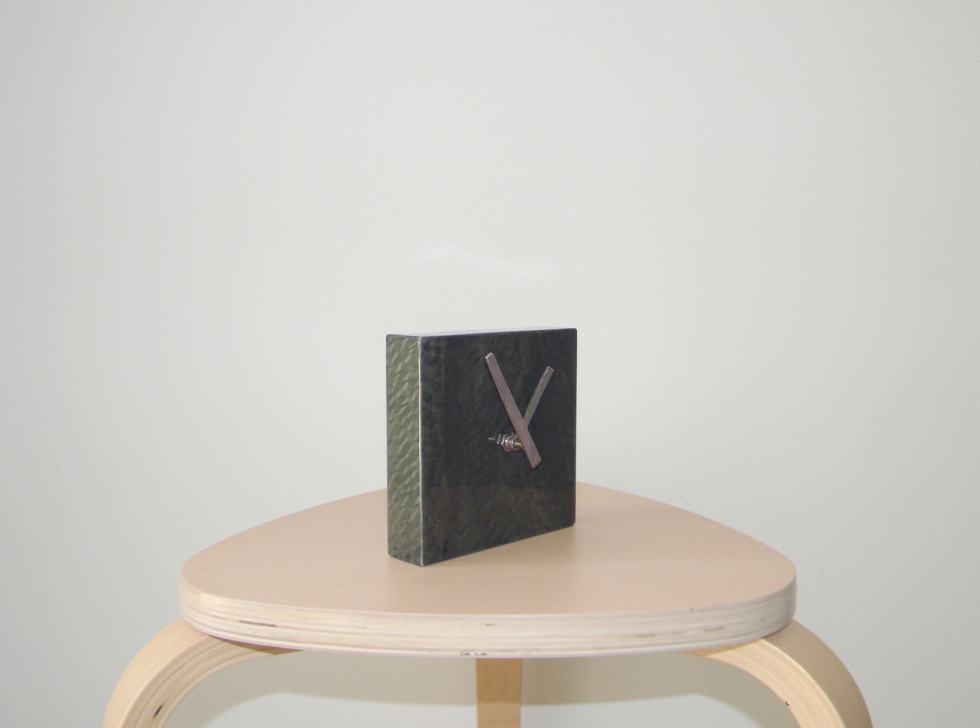 Burl clock 03