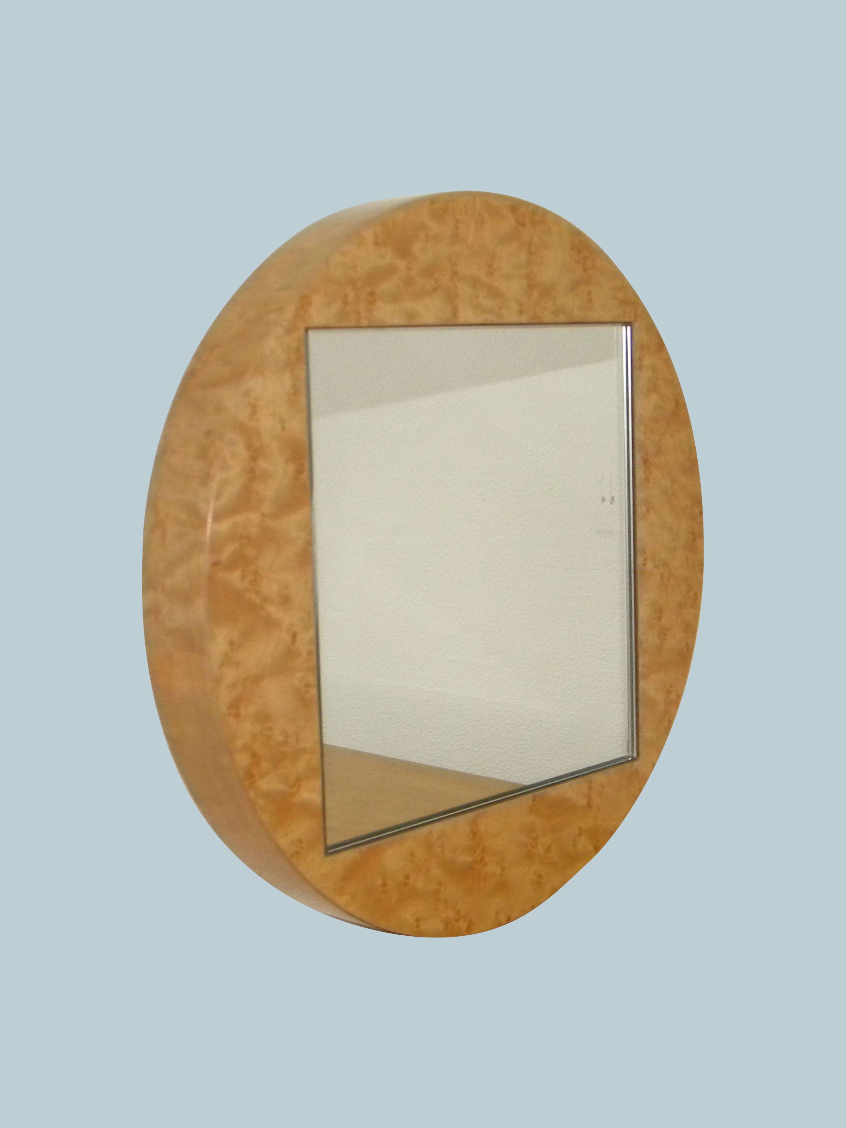 Burl mirror 01