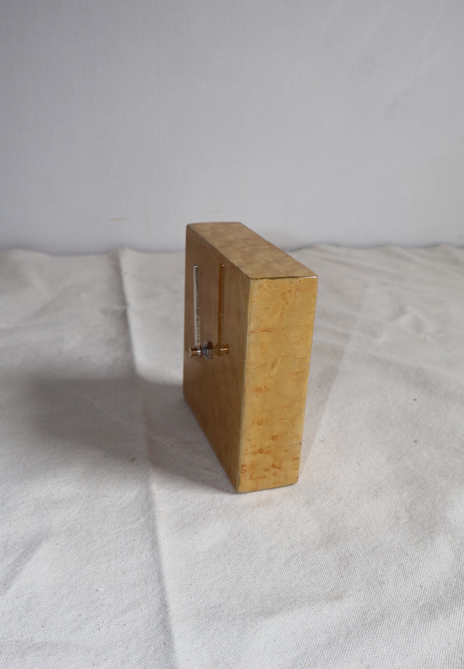 Burl clock 02