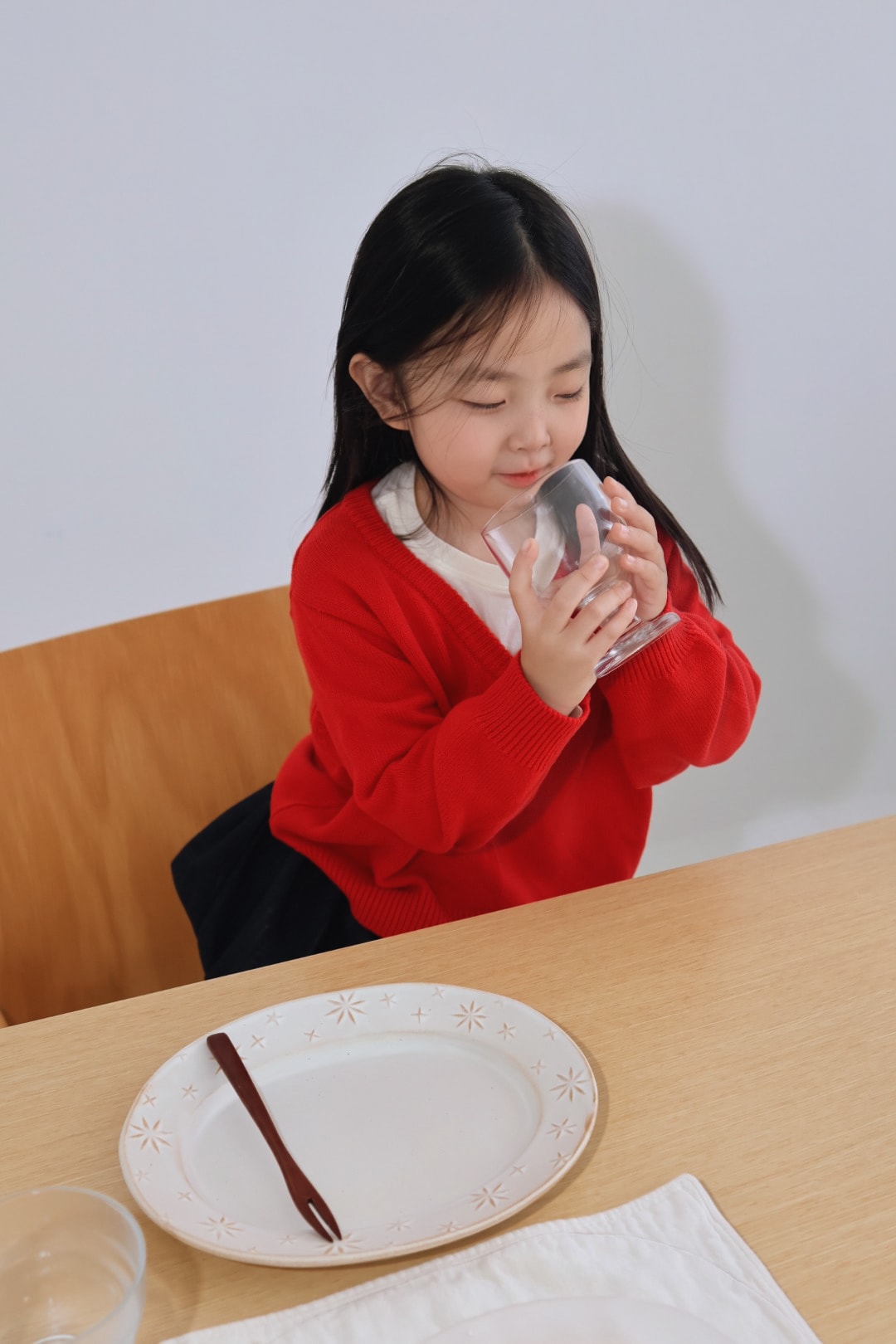 소프트브이넥니트