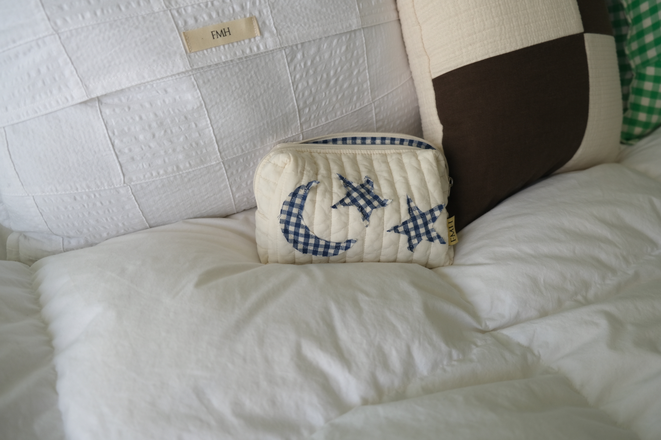 [9월 14일 재입고] Moon star pouch / cosmetic bag