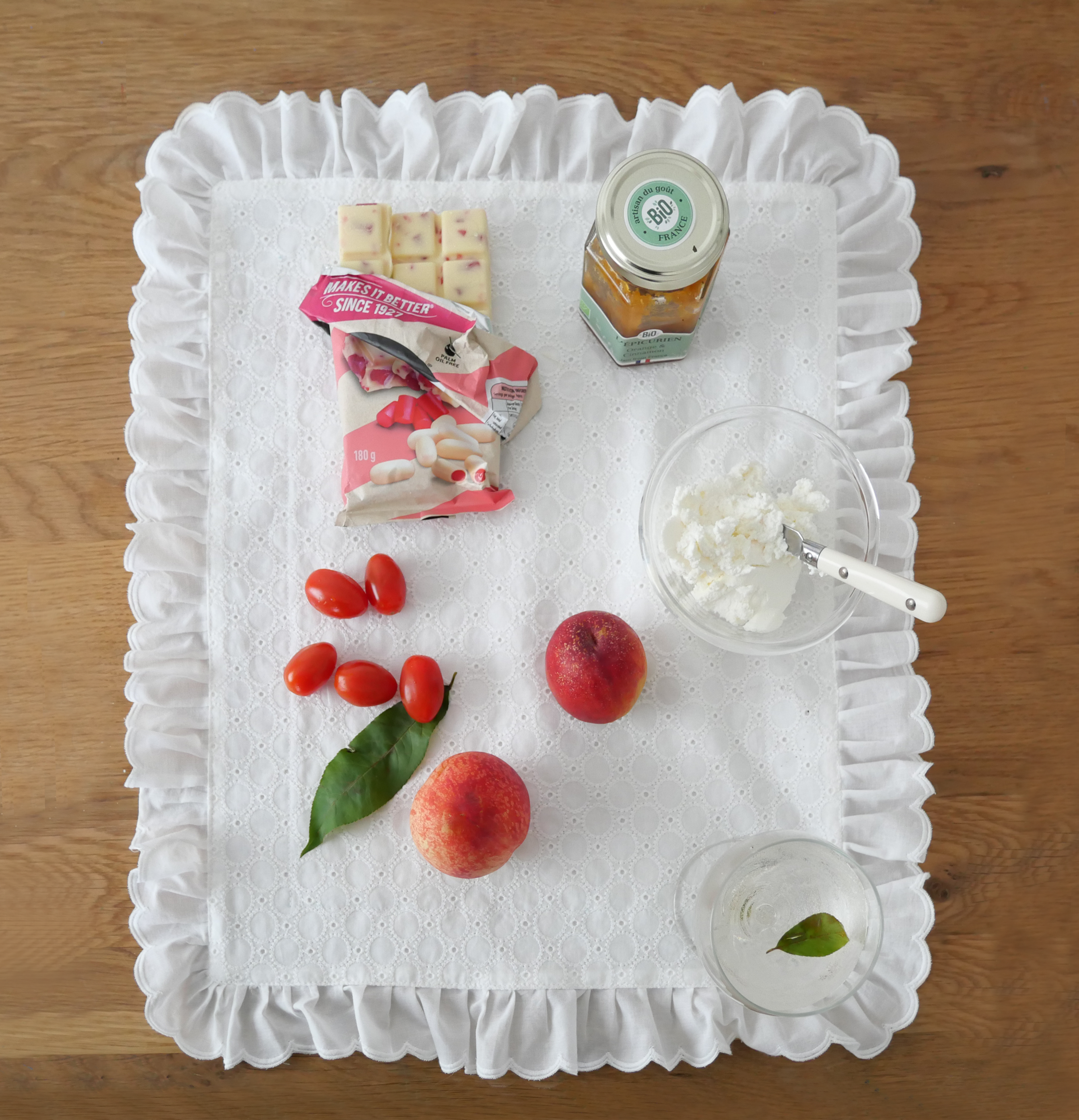 cotton ruffle lace mat