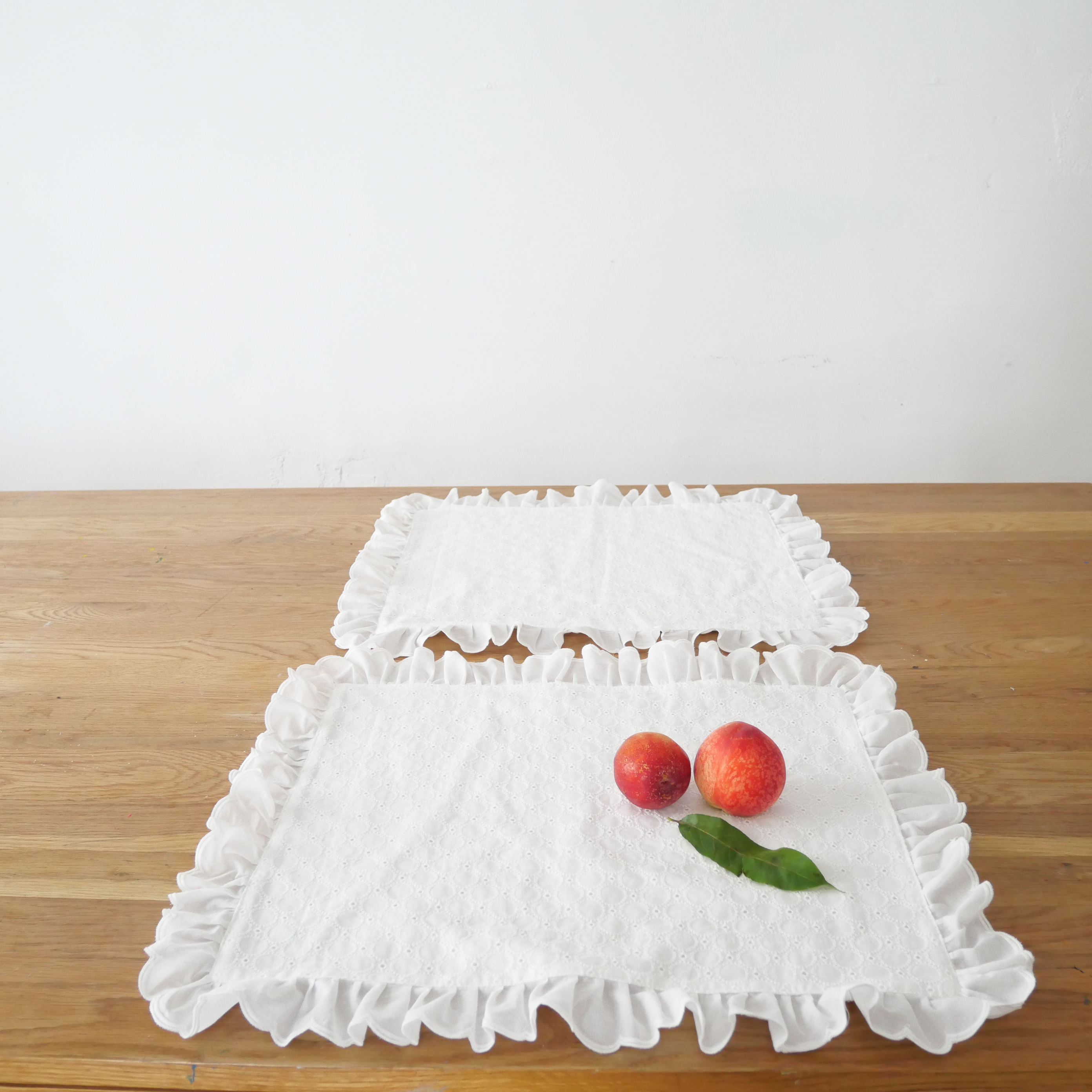 cotton ruffle lace mat