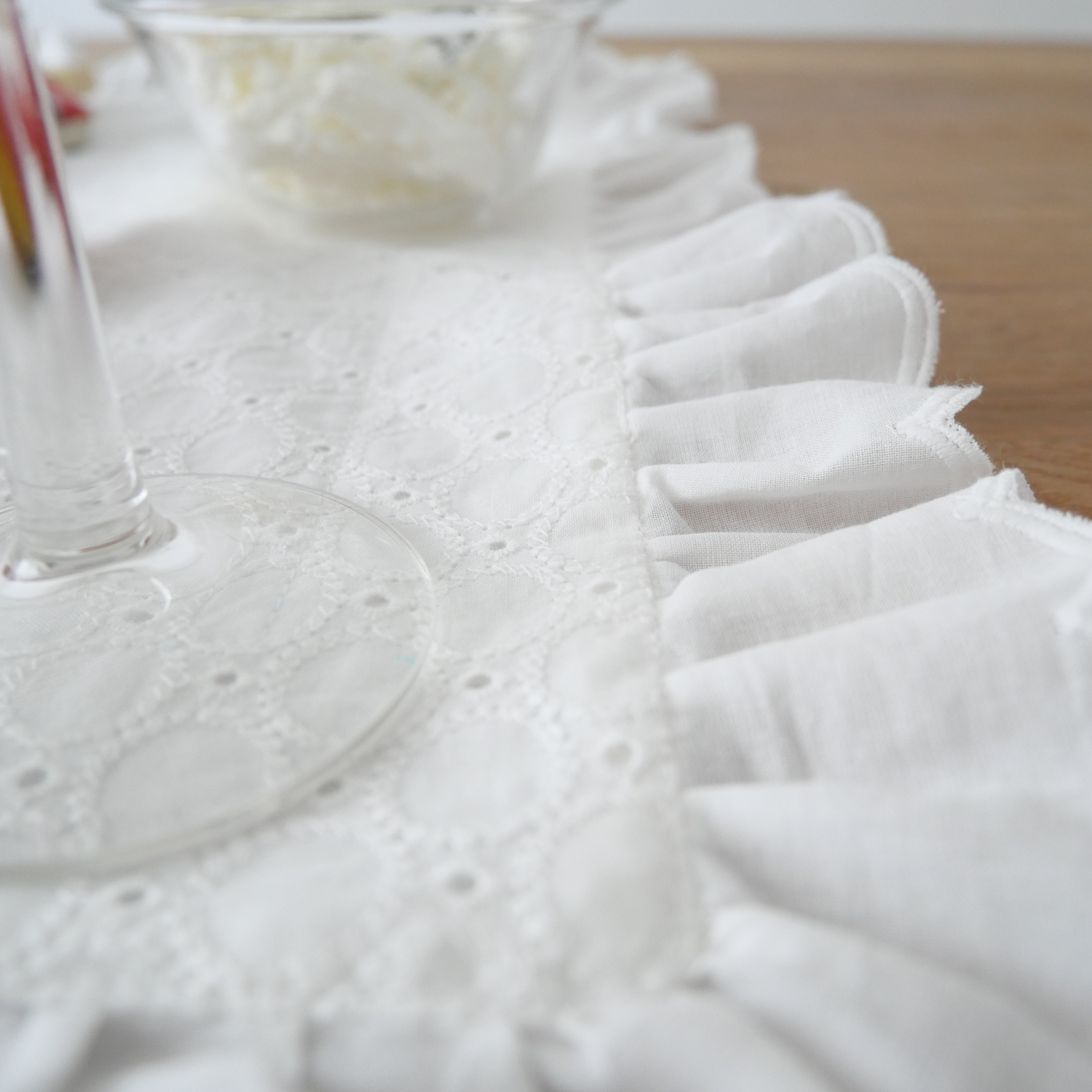 cotton ruffle lace mat