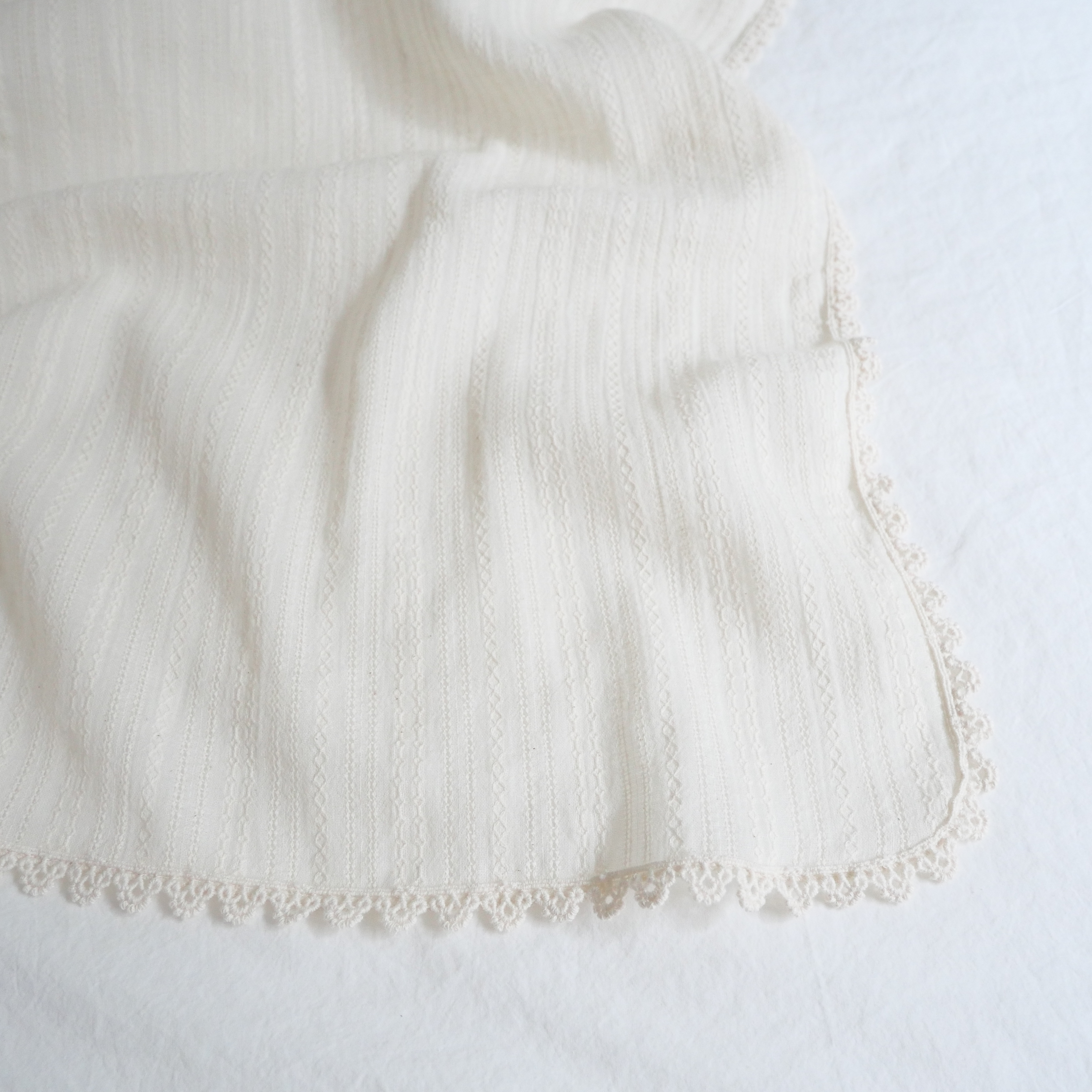Soft Lace Gauze Blanket