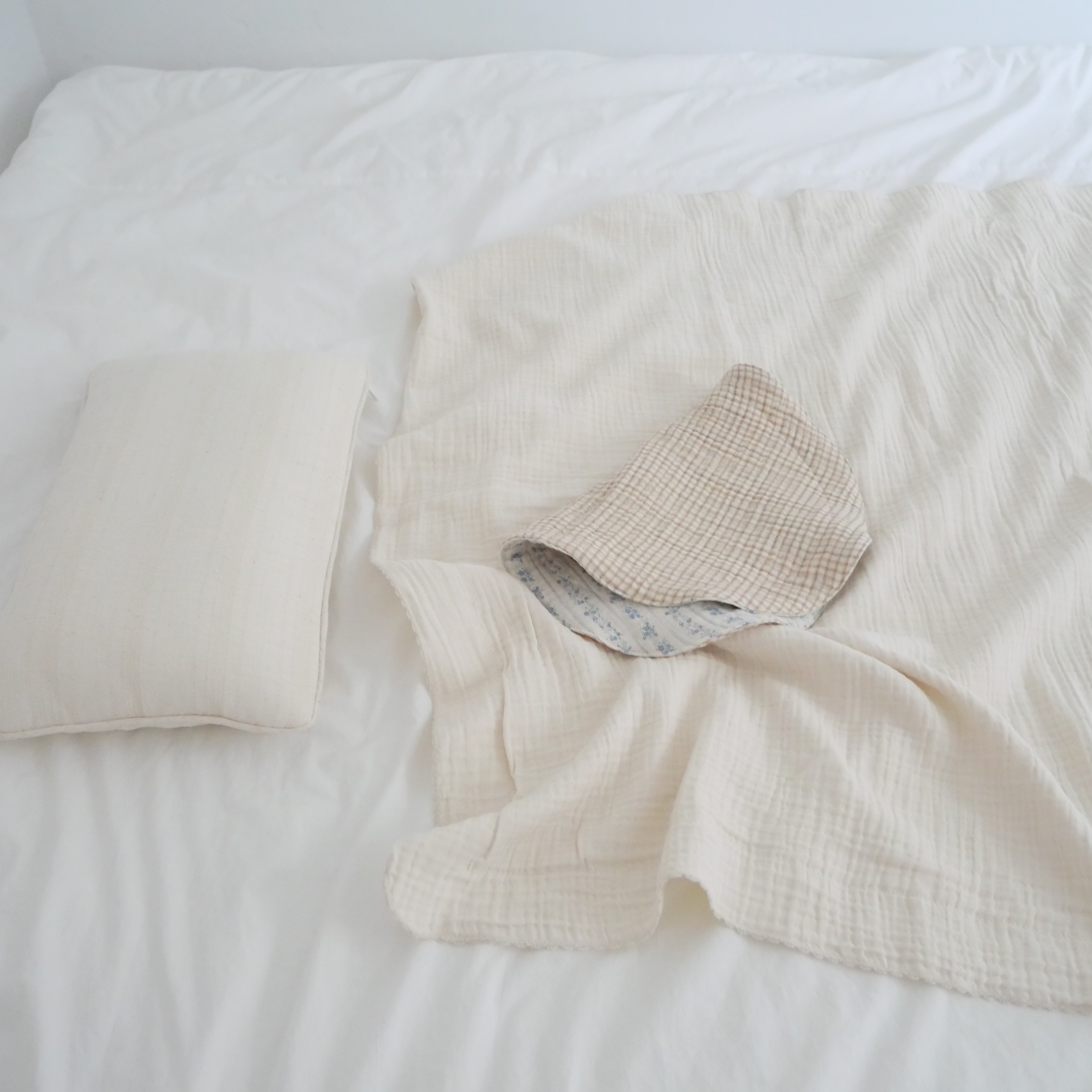 Soft Lace Gauze Blanket