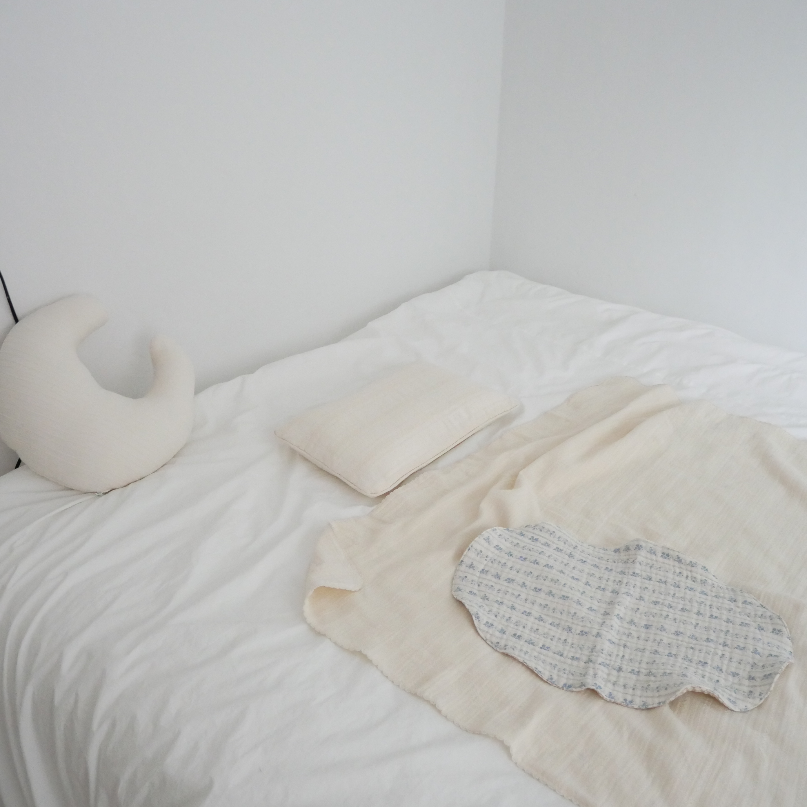 Soft Lace Gauze Blanket