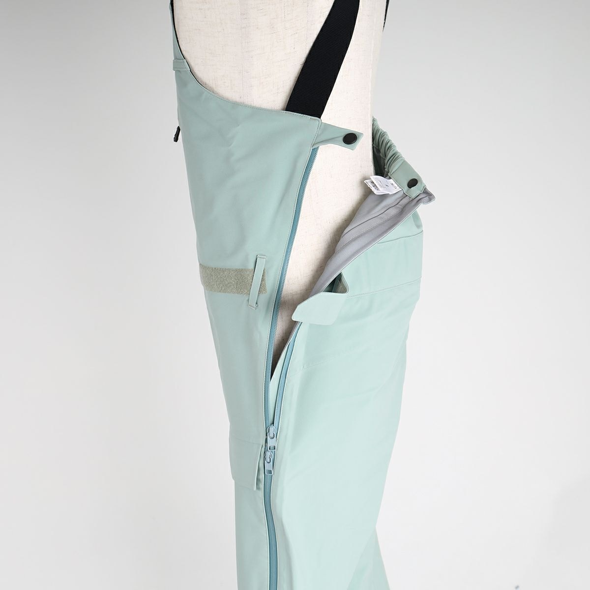2526 DESCENTE BIB SHELL PANTS / DW5FLP31M