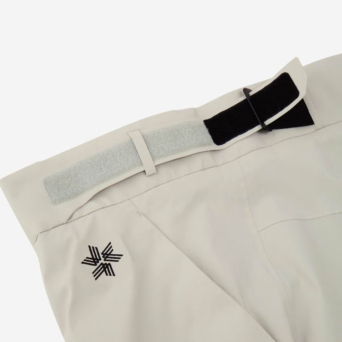 2627 GOLDWIN G-AXIS WIDE PANTS : G35354