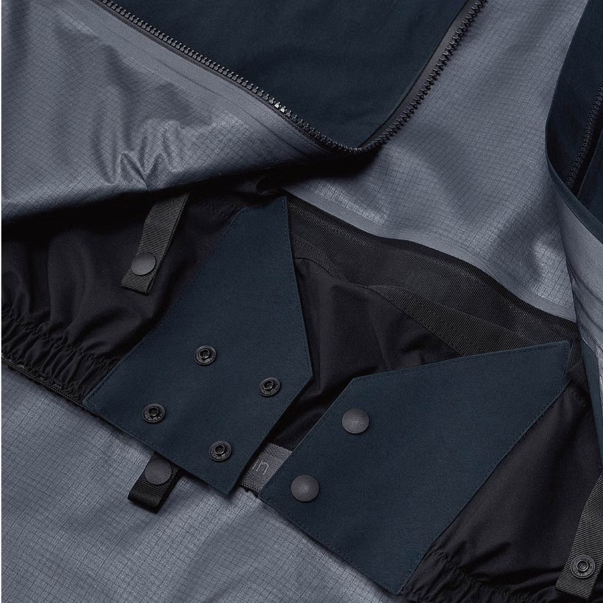 2627 GOLDWIN GORE-TEX PRO 3L JACKET : G05300
