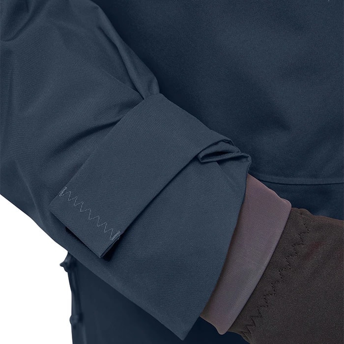 2526 HAGLOFS Latnja GTX Insulated Jacket Men 【GORE-TEX】