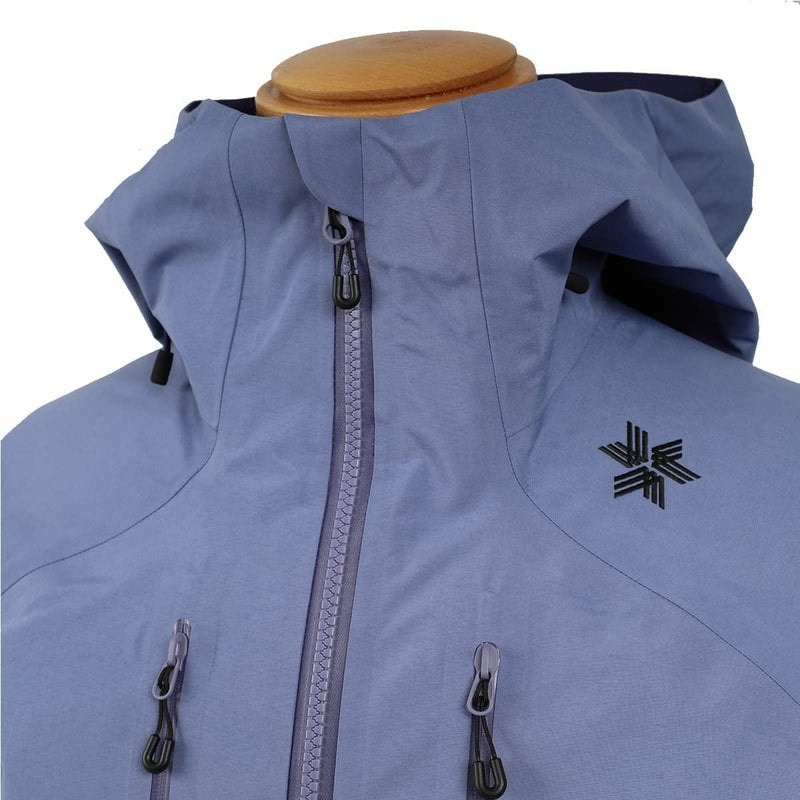 2526 GOLDWIN GW05300 / W's GORE-TEX PRO 3L Jacket