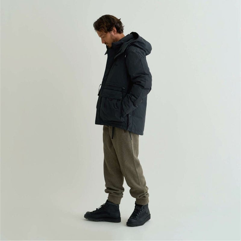2526 NANGA HINOC DOWN JACKET / ND2441-1A200-A