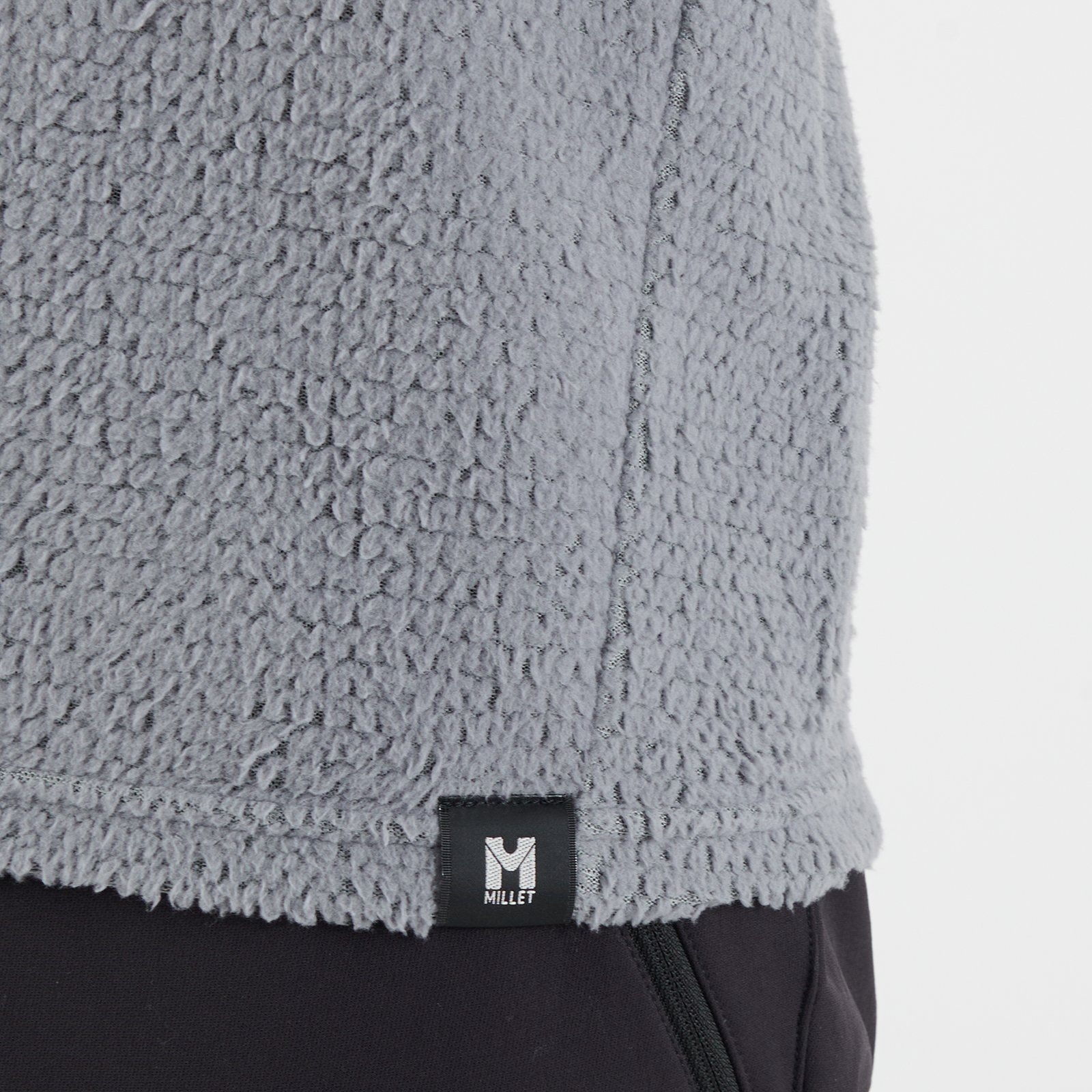 2526 MILLET THROUGH WARM CREW / MIV02059