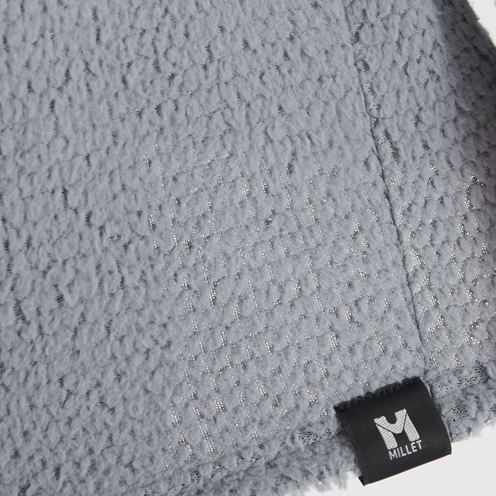 2526 MILLET THROUGH WARM CREW / MIV02059