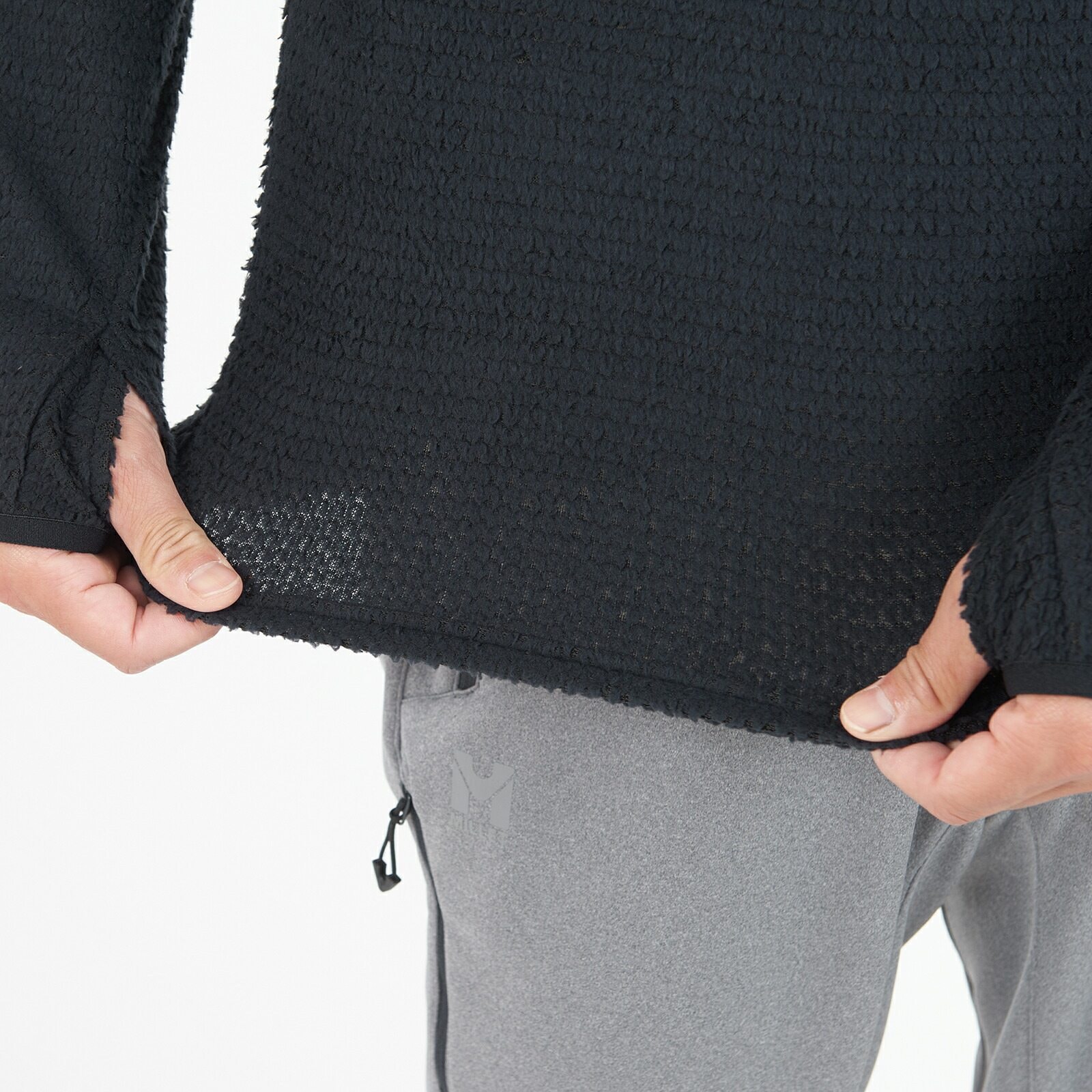 2526 MILLET THROUGH WARM CREW / MIV02059