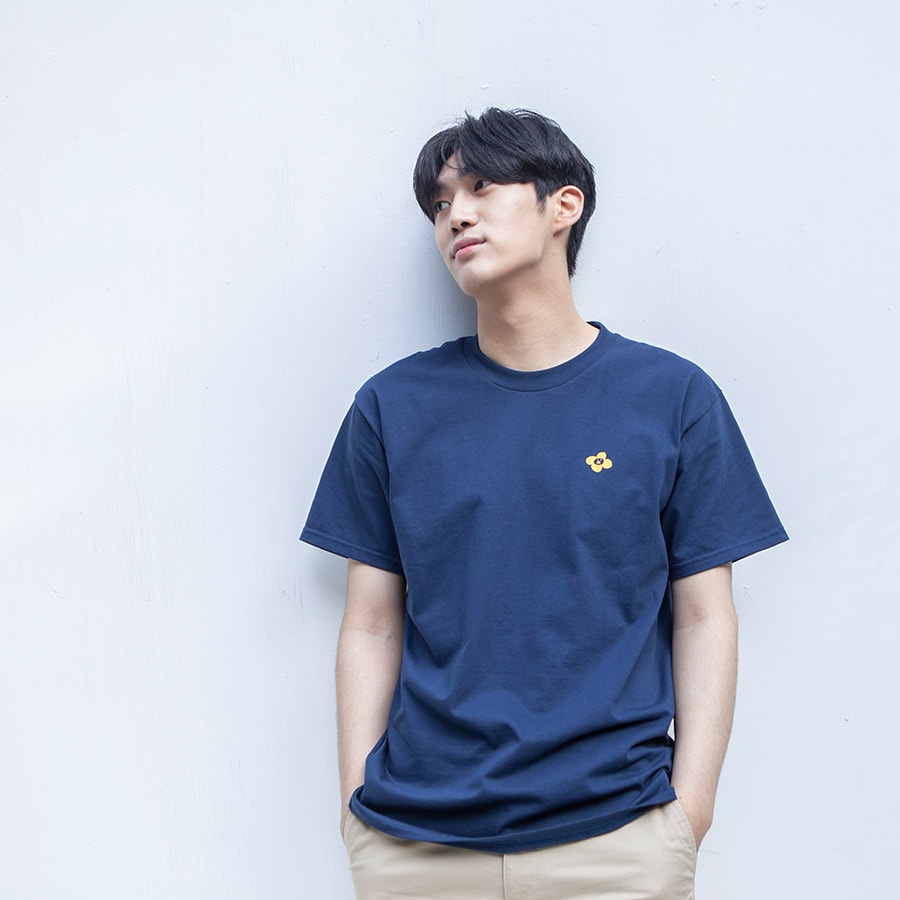 꽃 티셔츠 (네이비)