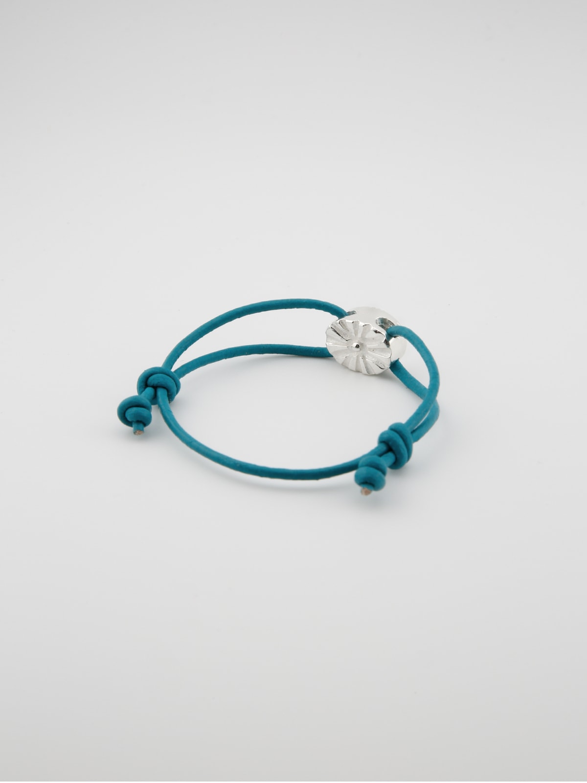 Crown leather bracelet (Turquoise blue, Black)