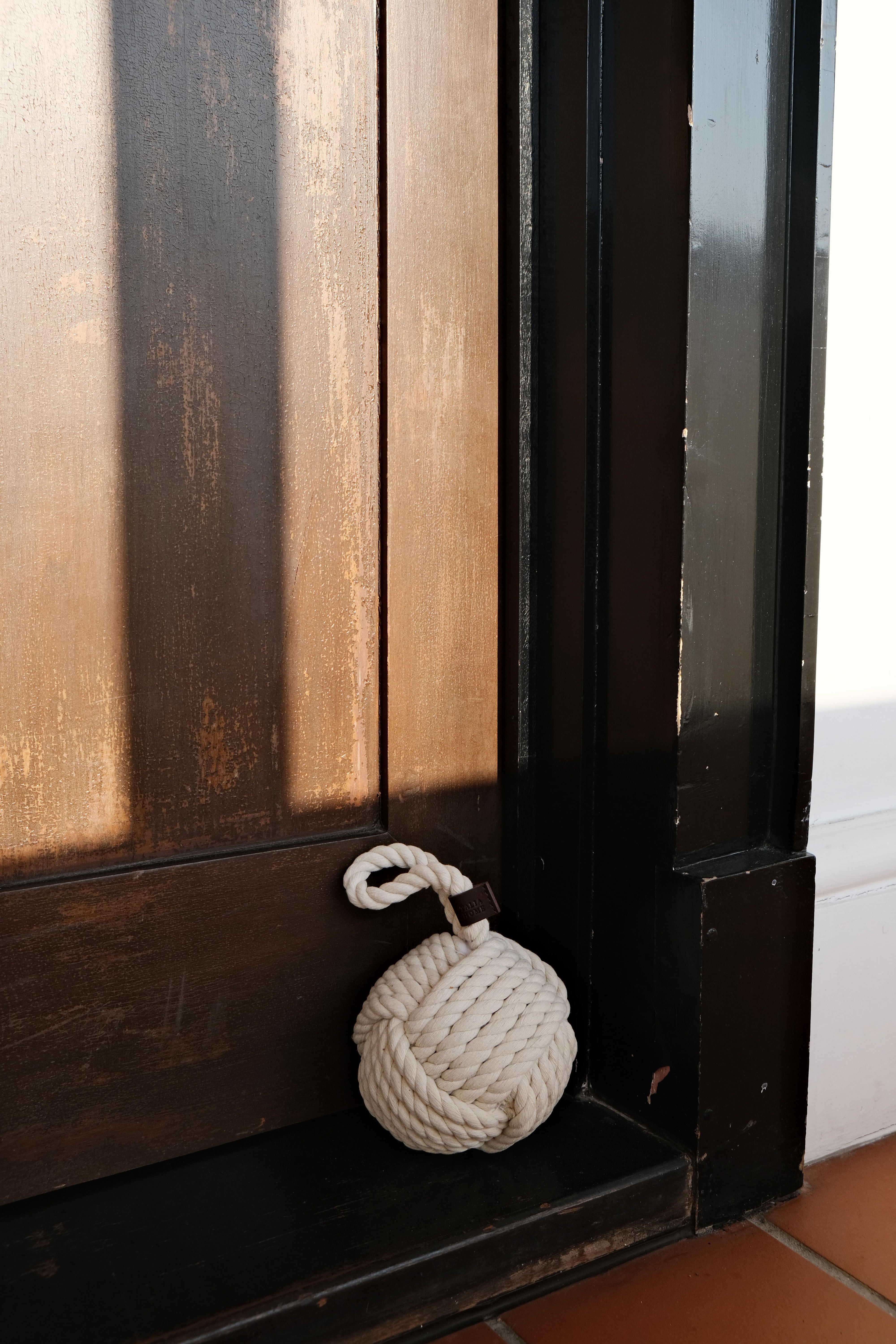 Rope Knot Objet & Door Stopper (ivory)