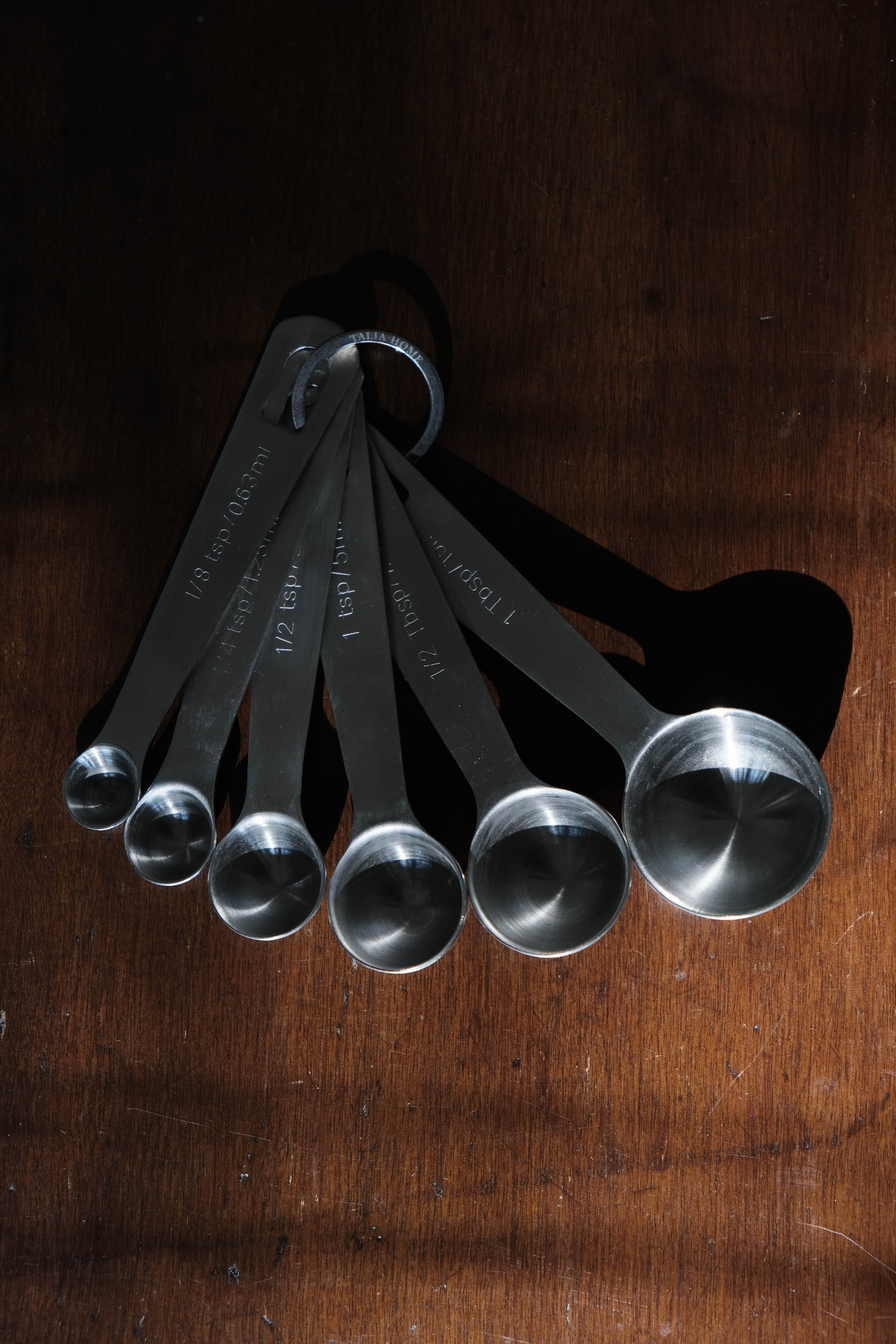 Stainless measuring spoon set