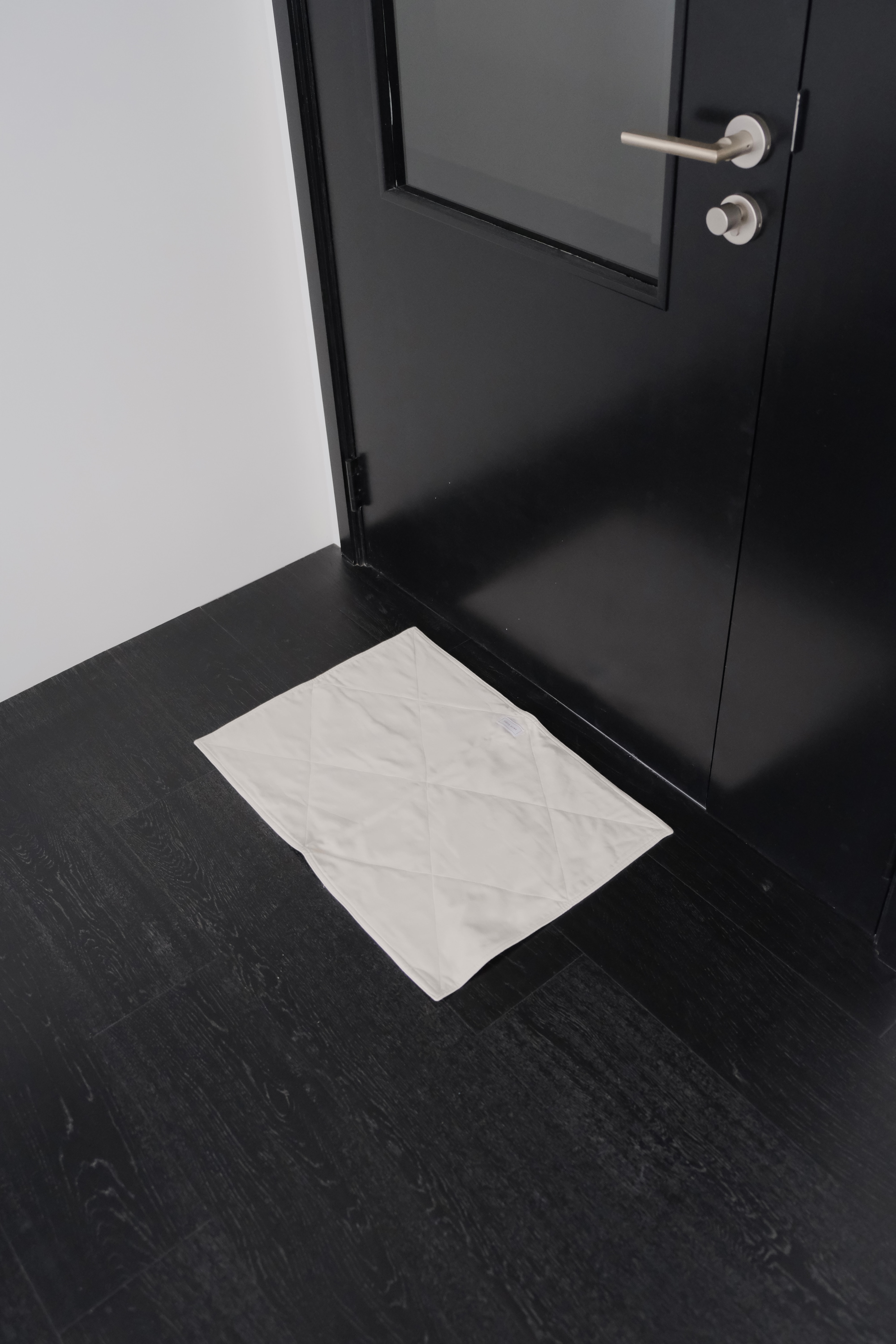 Sochang foot towel (cross stitch)