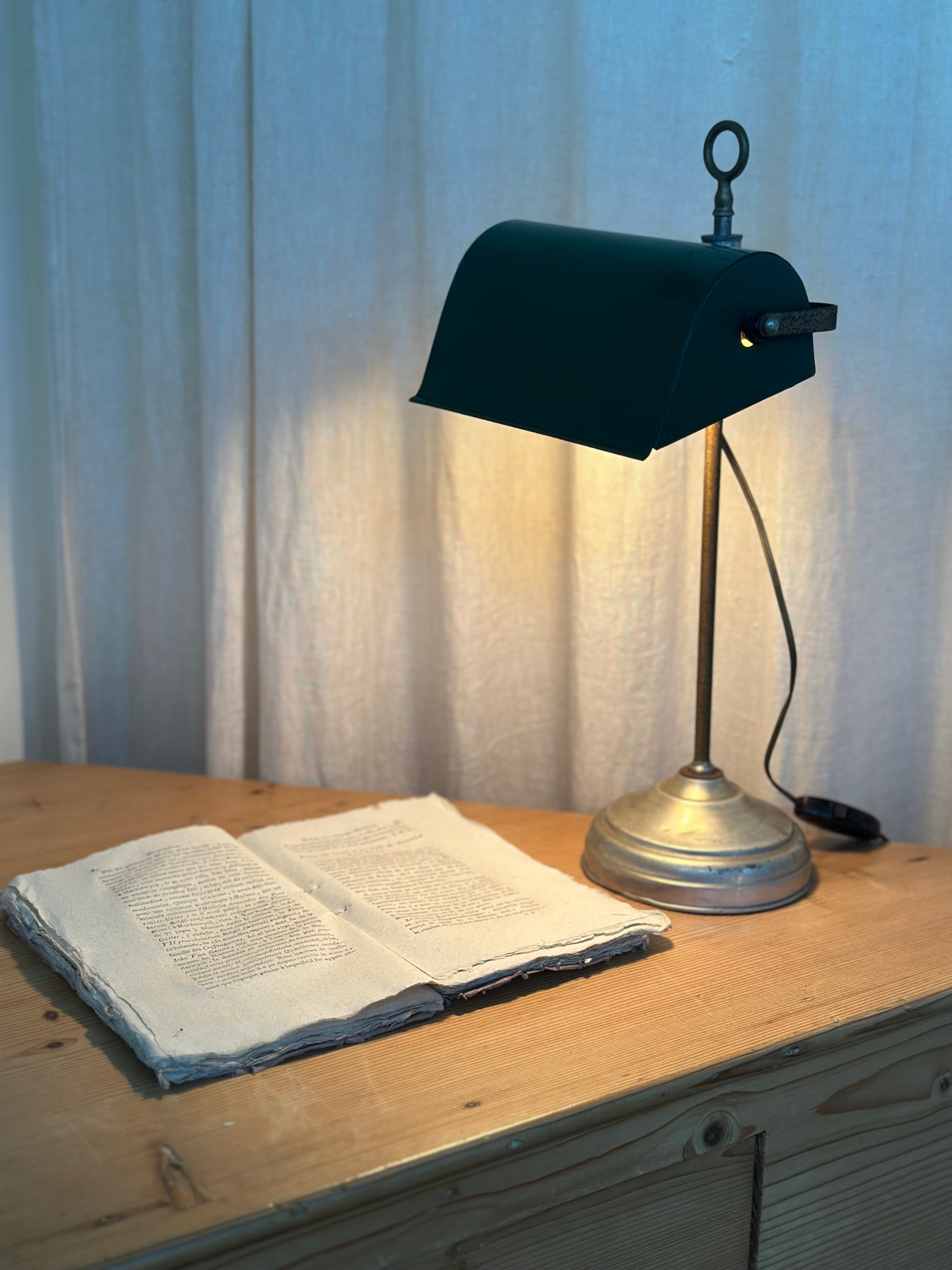 Vintage green banker’s lamp
