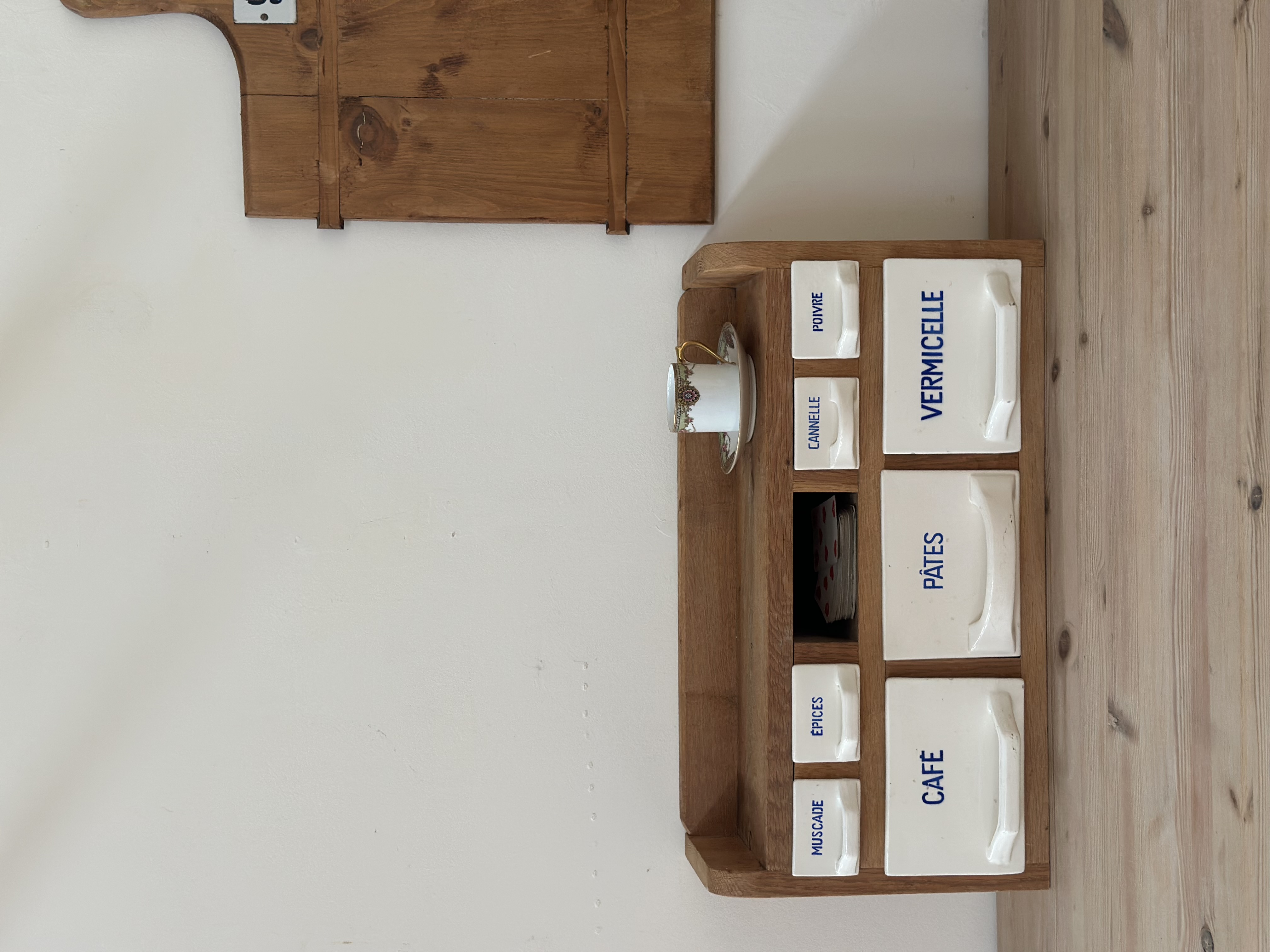 VTG  Épicerie Cabinet
