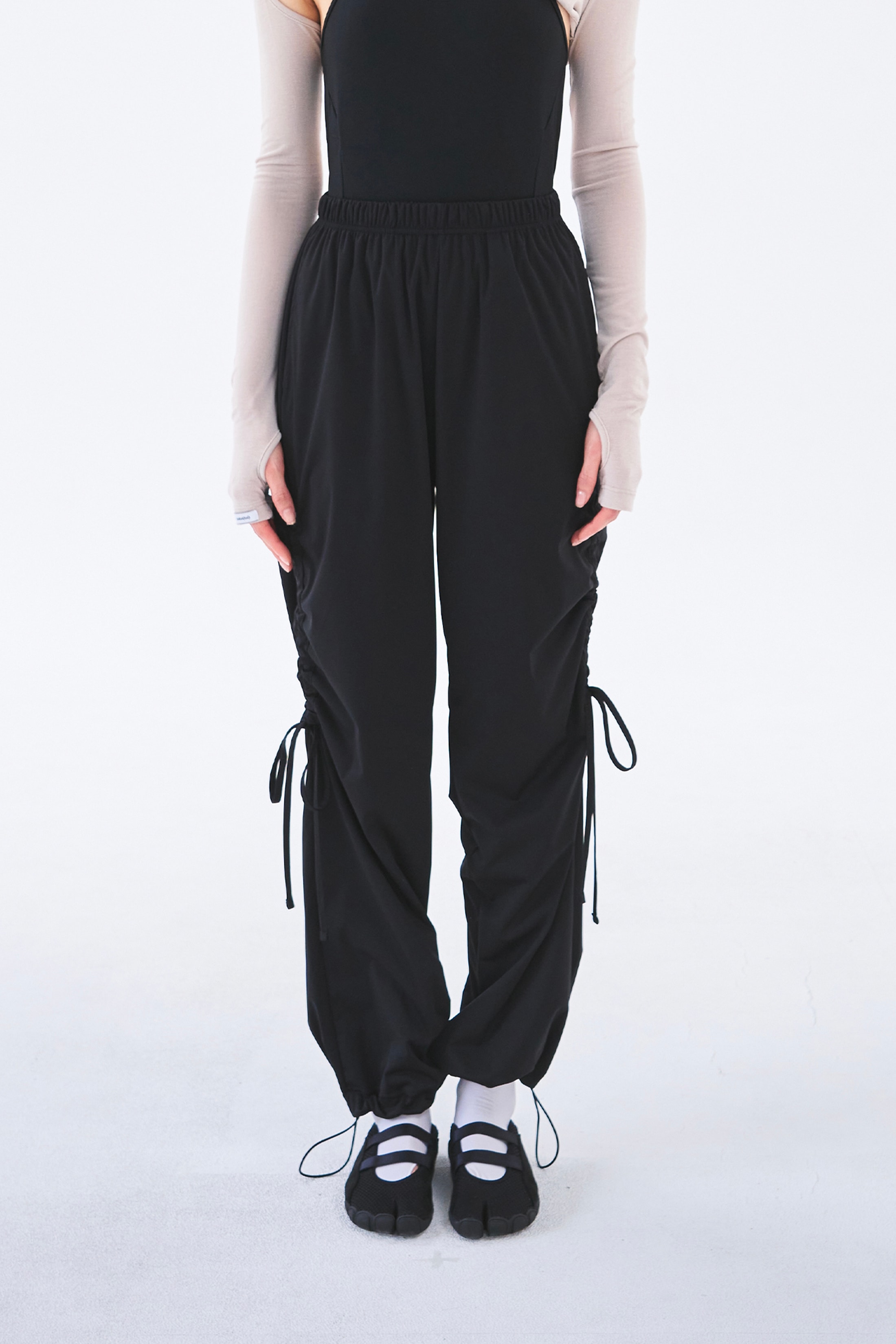 [13차 Reorder]Bow Warm-up Pants _ BLACK