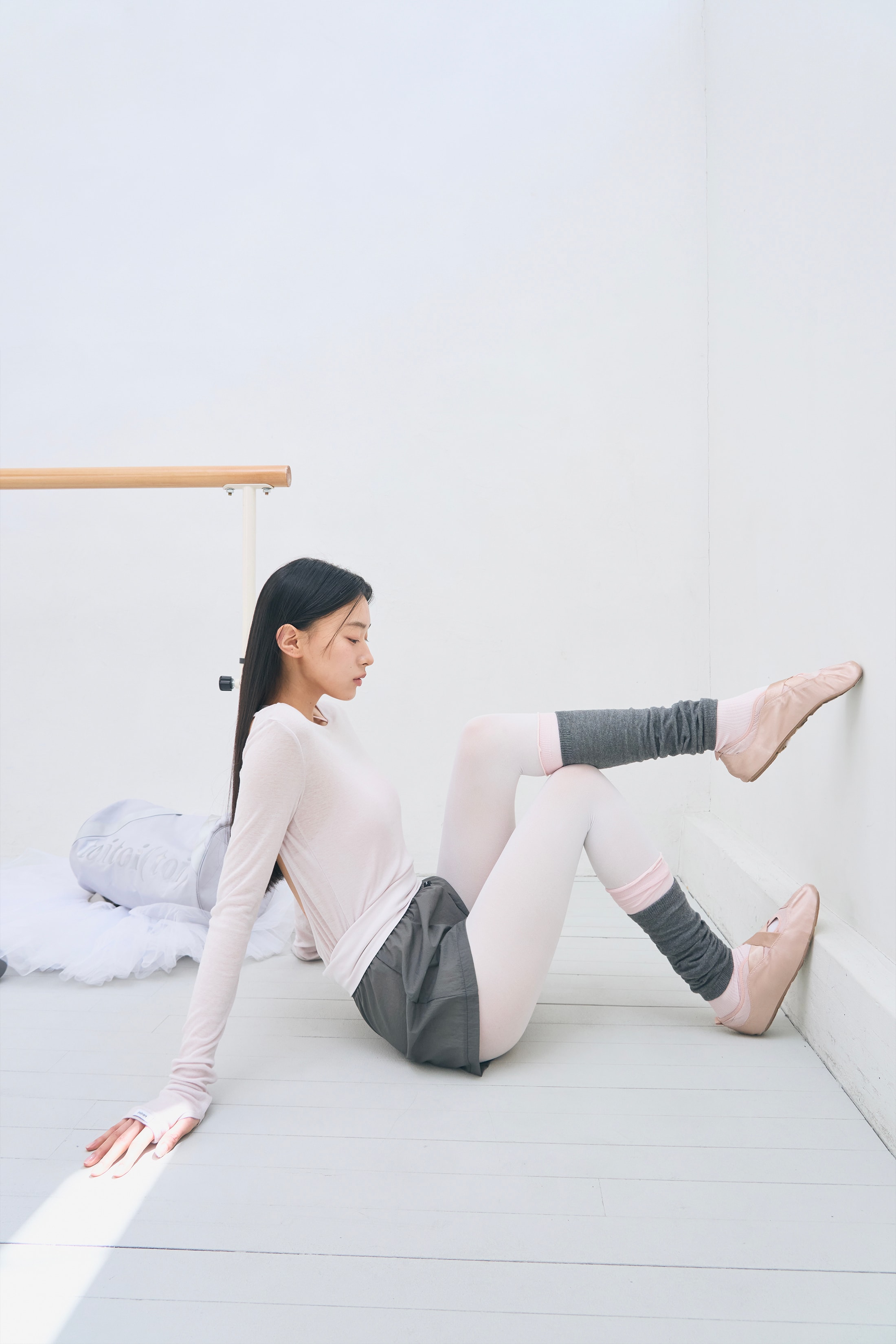 [6차 Reorder]Contrast Sheer Shorts _ Charcoal/Pale Pink