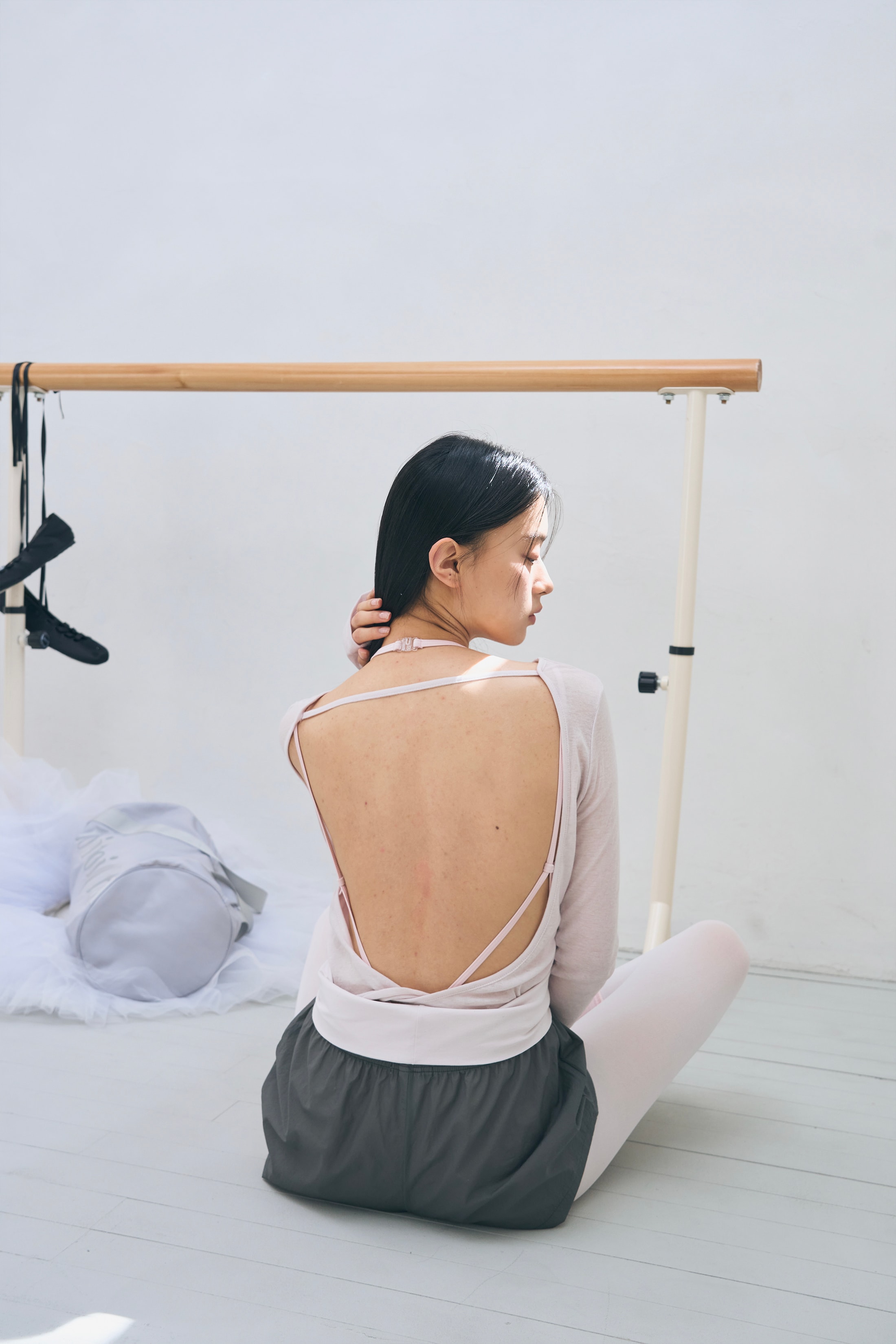[3차 Reorder|9월4째주 순차예약발송]Twist Back Tee _ Soft Pink