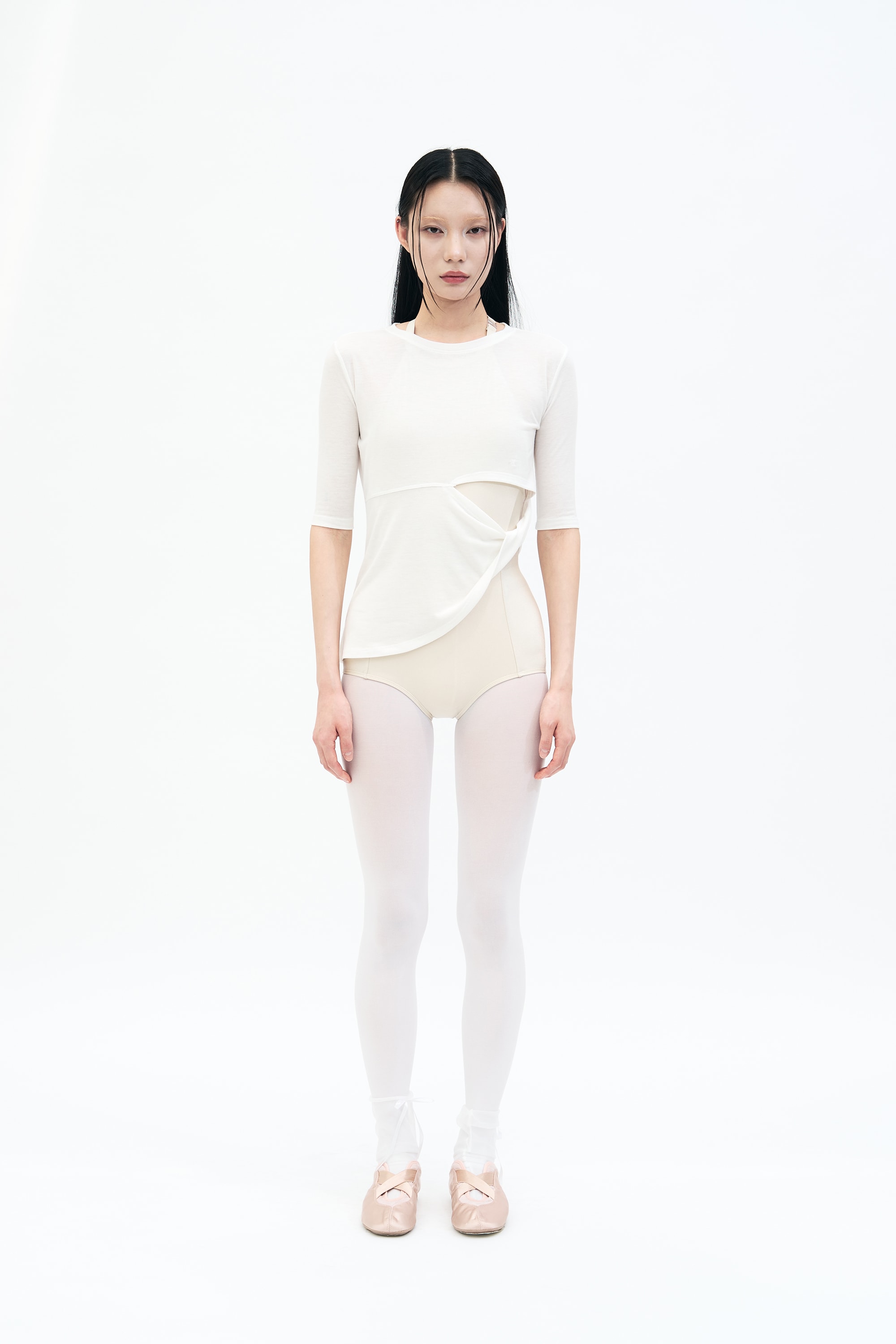 Cut Out Twist 3/4 Sleeve Tee _ WHITE
