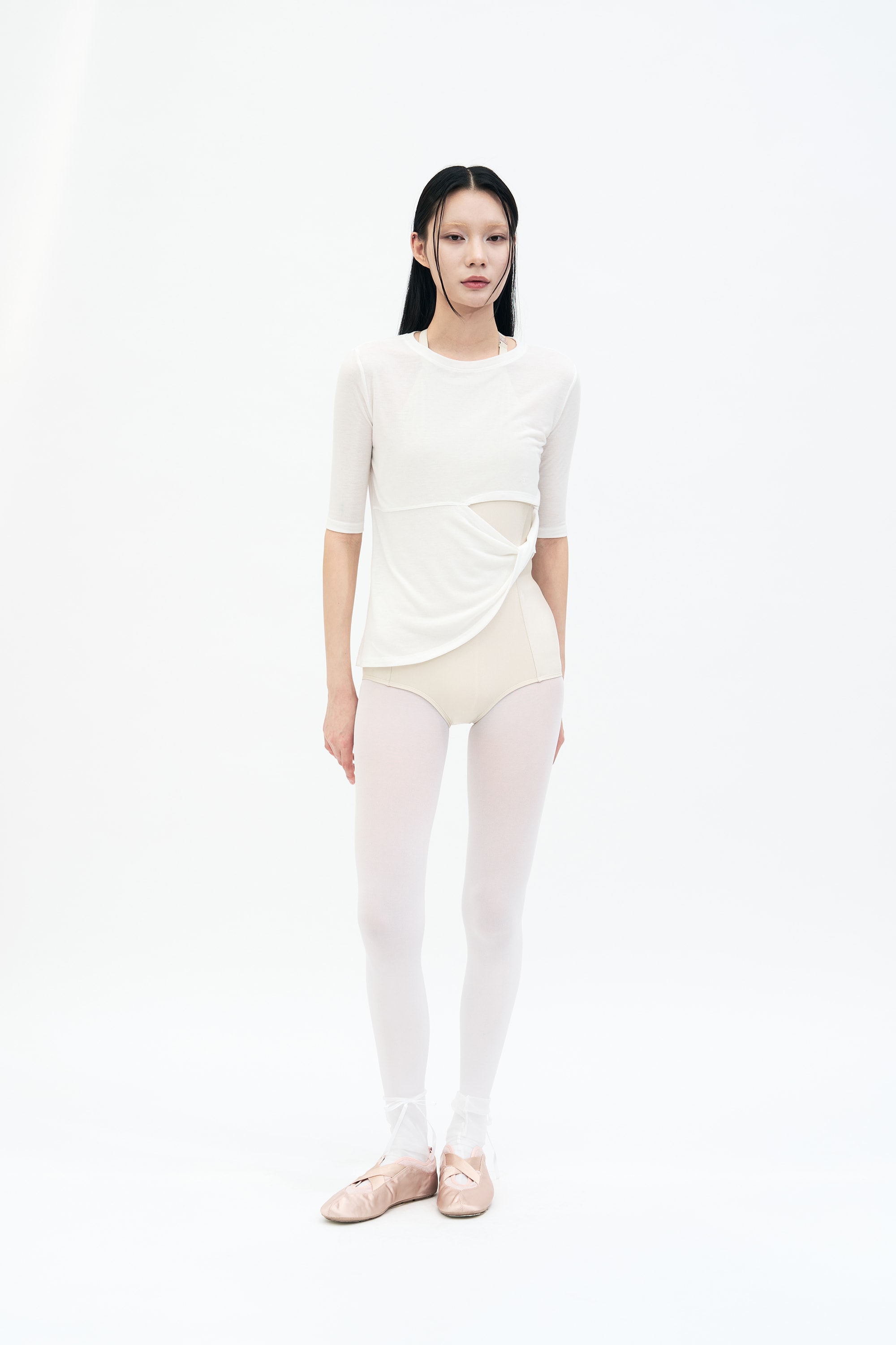 Cut Out Twist 3/4 Sleeve Tee _ WHITE