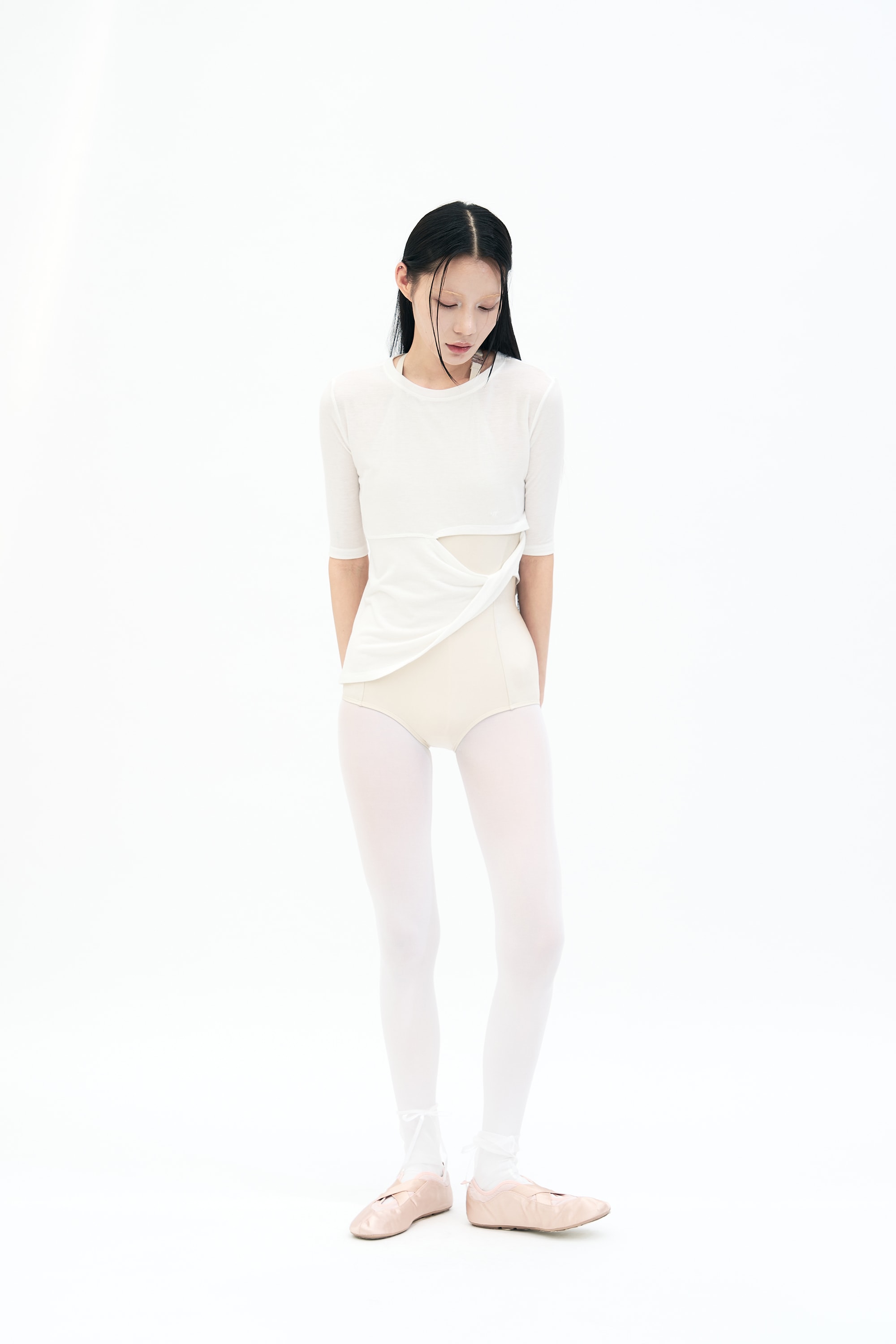 Cut Out Twist 3/4 Sleeve Tee _ WHITE