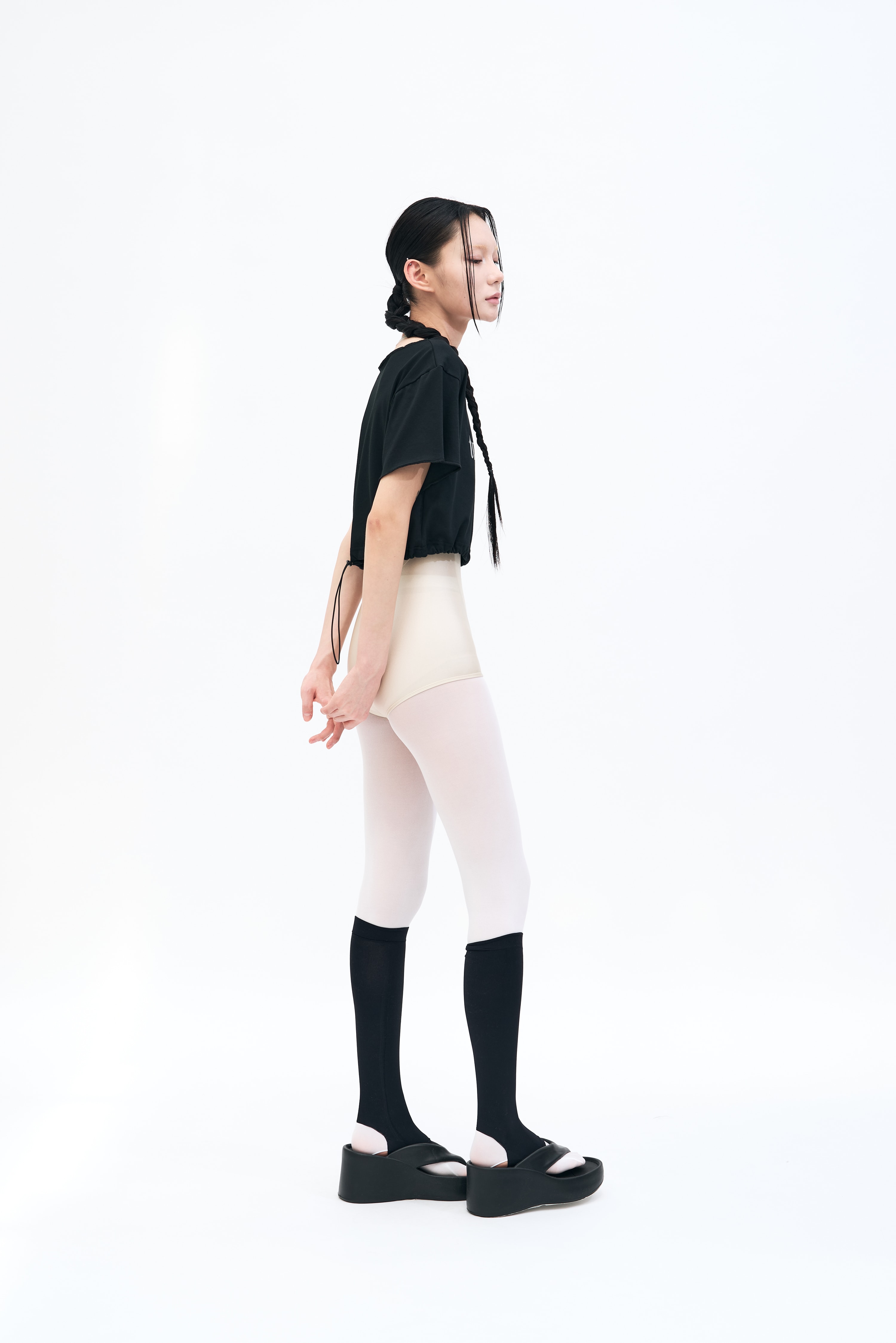 [7/22 수요일 순차예약발송]Toitoi Logo Crop tee _ BLACK
