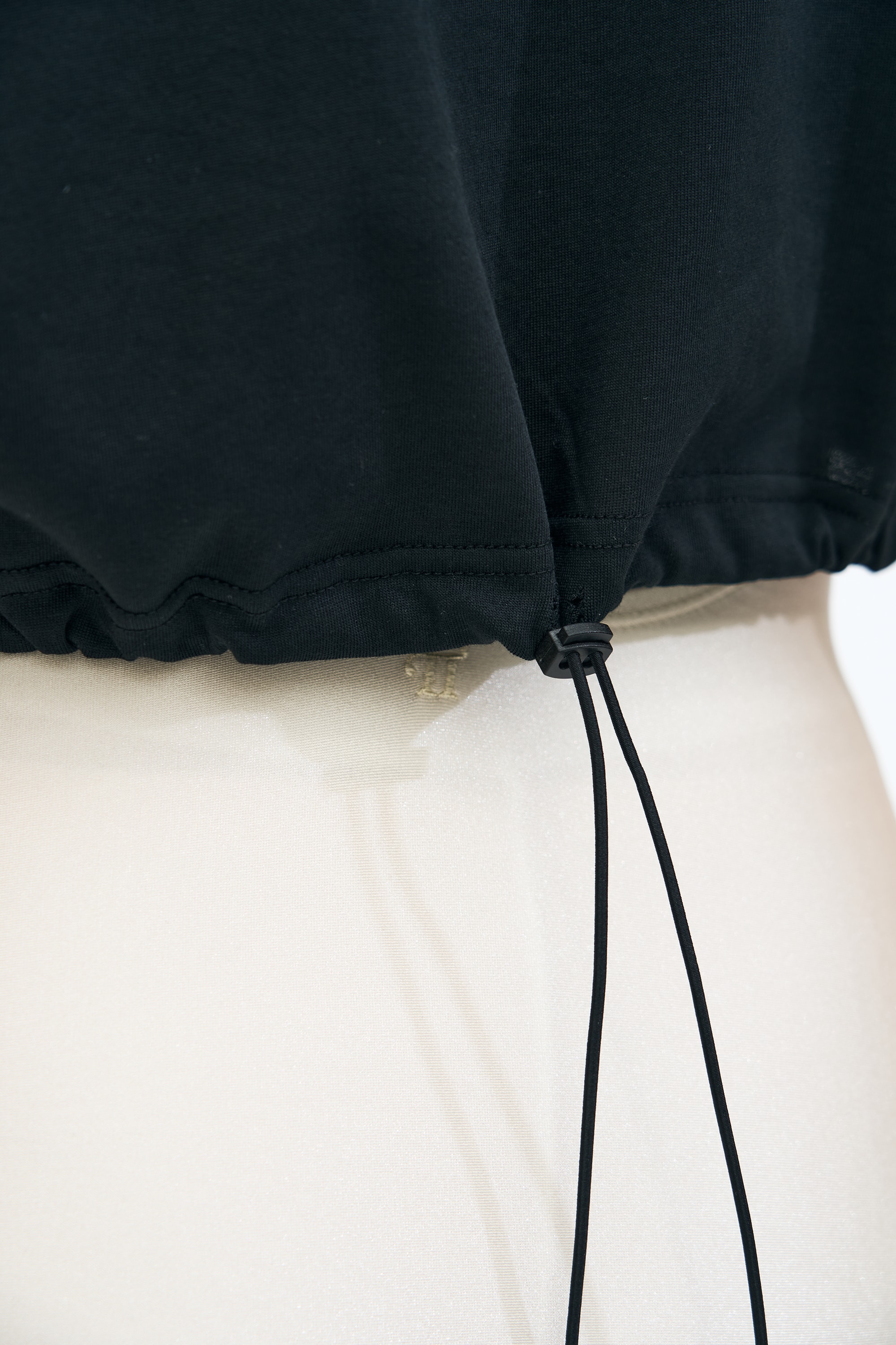 [7/22 수요일 순차예약발송]Toitoi Logo Crop tee _ BLACK