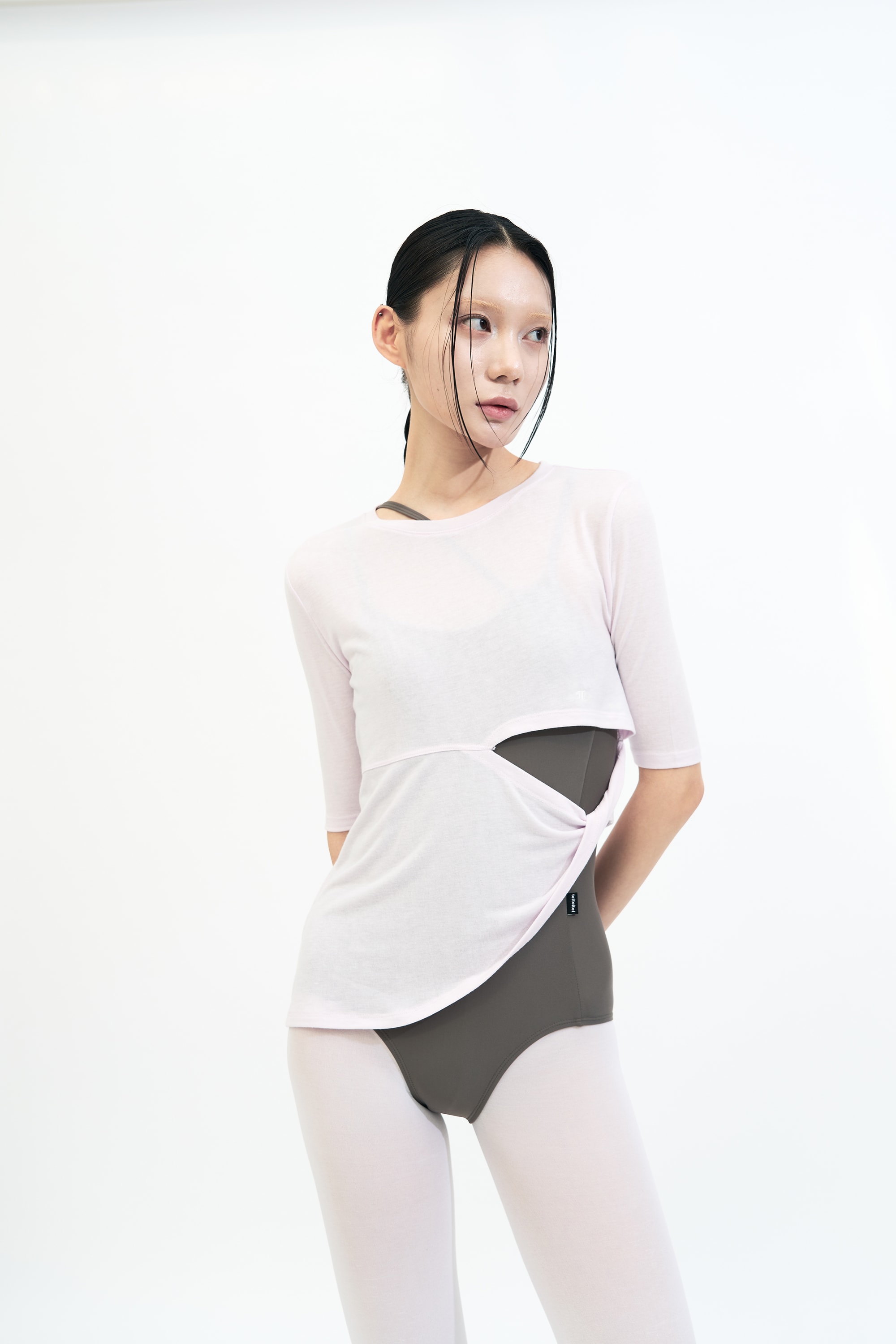 Cut Out Twist 3/4 Sleeve Tee _ PINK