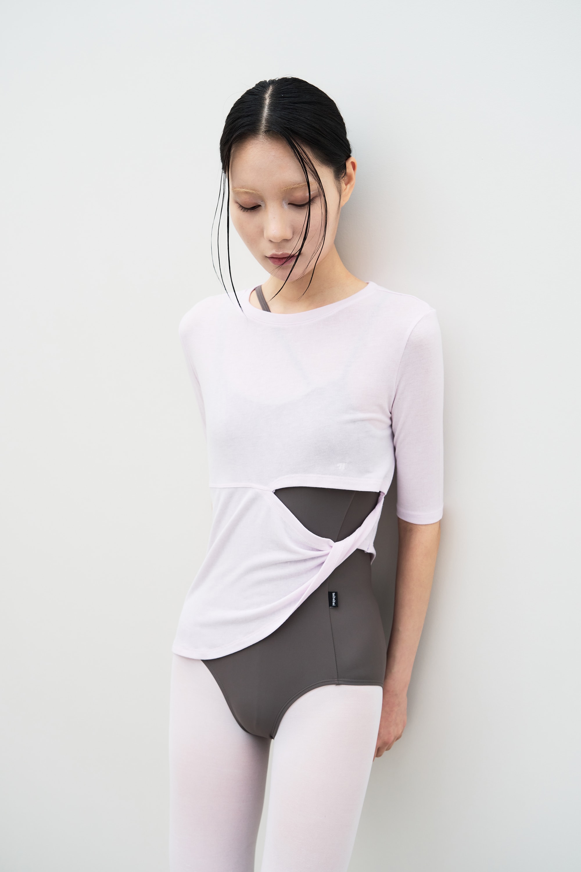 Cut Out Twist 3/4 Sleeve Tee _ PINK