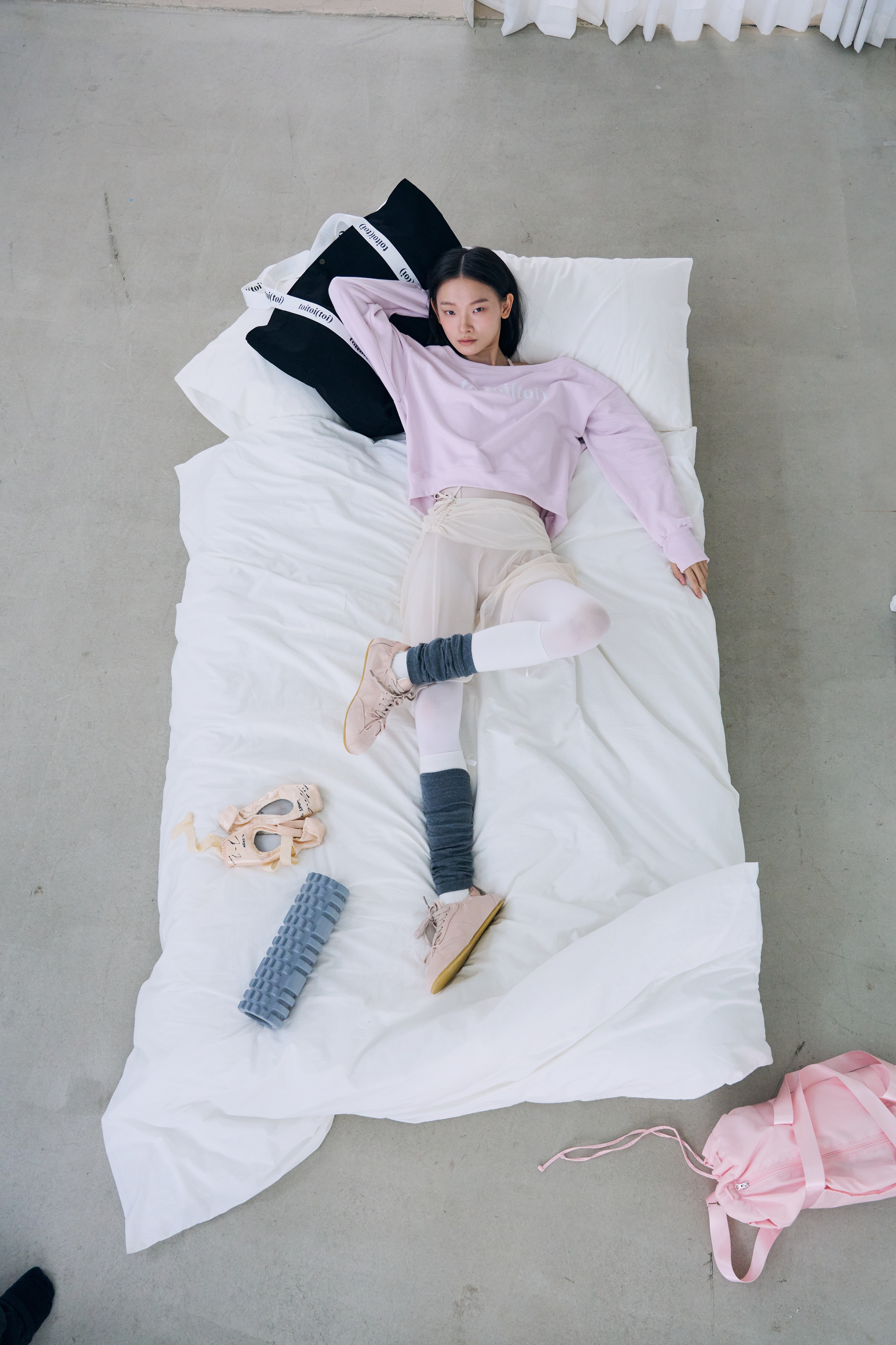 [Reorder|9월2째주 순차예약발송] Toitoi(toi) Drape Shoulder Sweatshirts _ Pale Pink