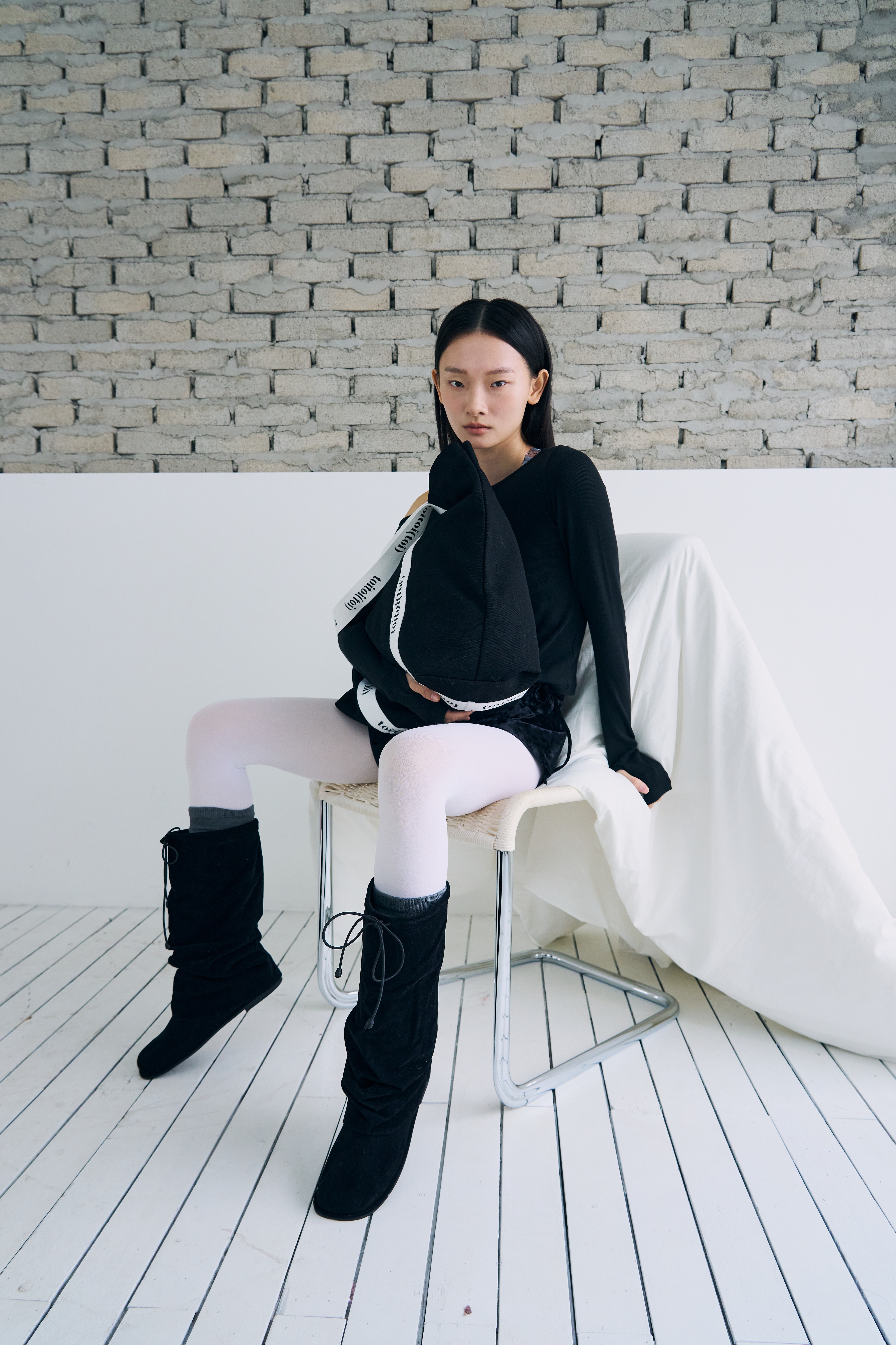 Tilt Shoulder Tee _ Black