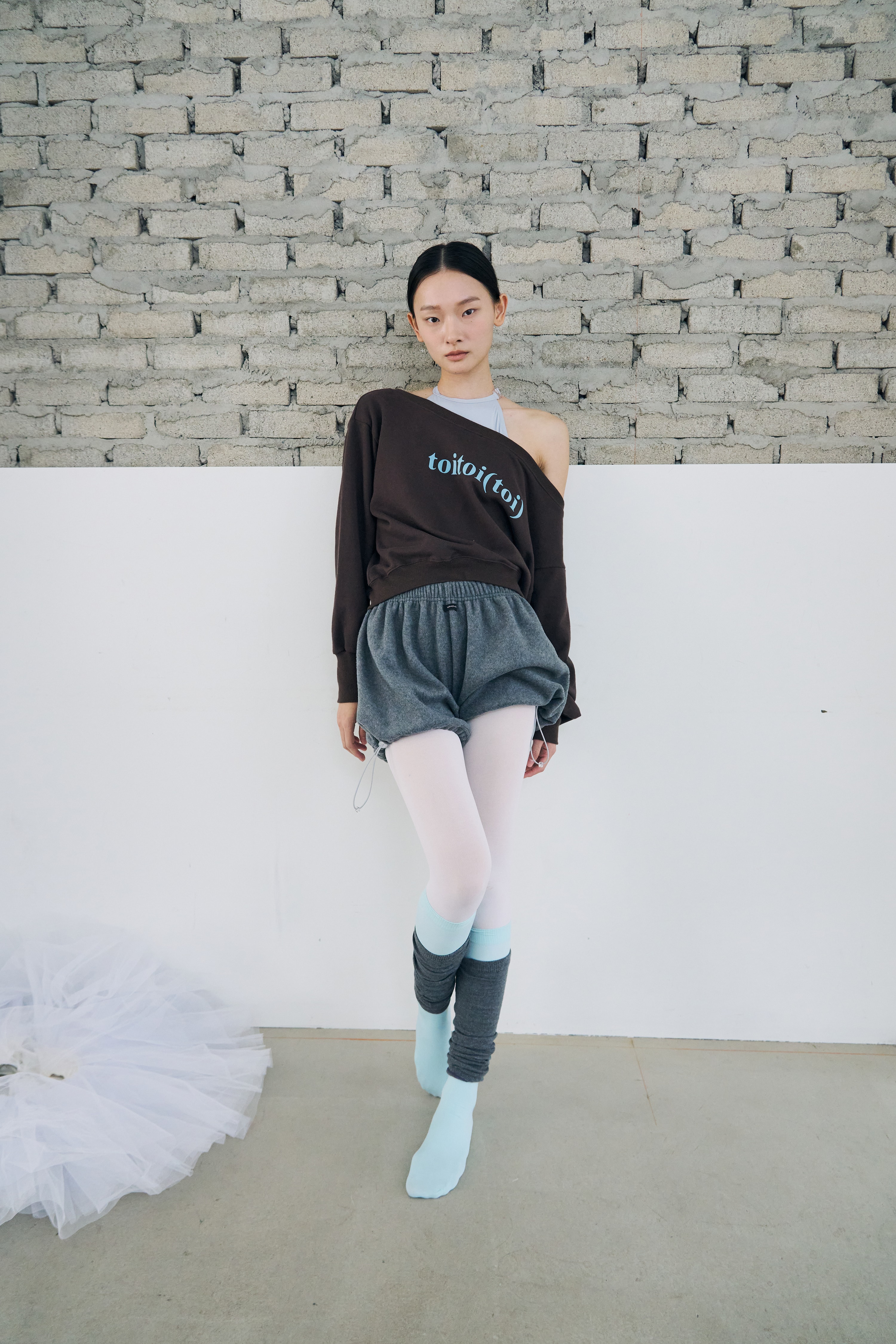[Reorder|9월2째주 순차예약발송] Toitoi(toi) Drape Shoulder Sweatshirts _ Mocha Brown