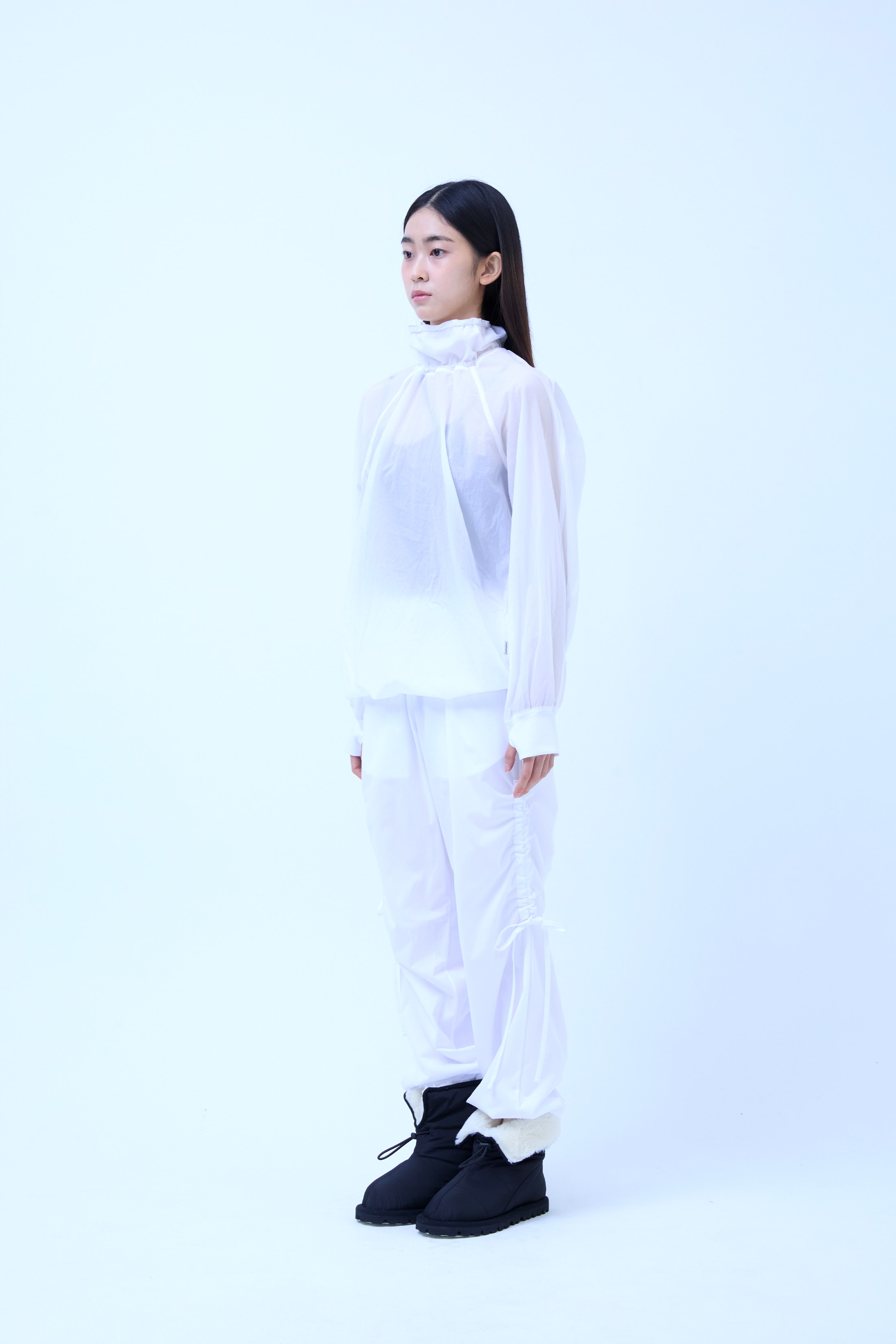 Nylon String Warm-up Top_WHITE