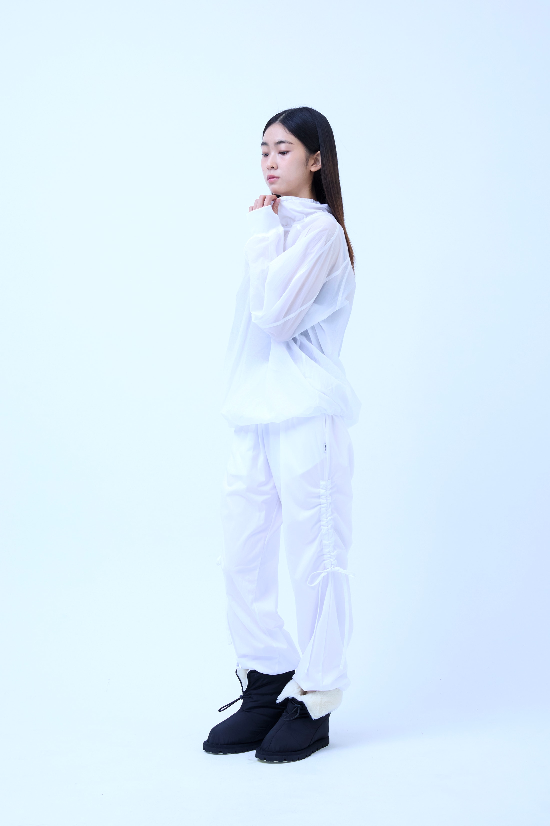 Nylon String Warm-up Top_WHITE