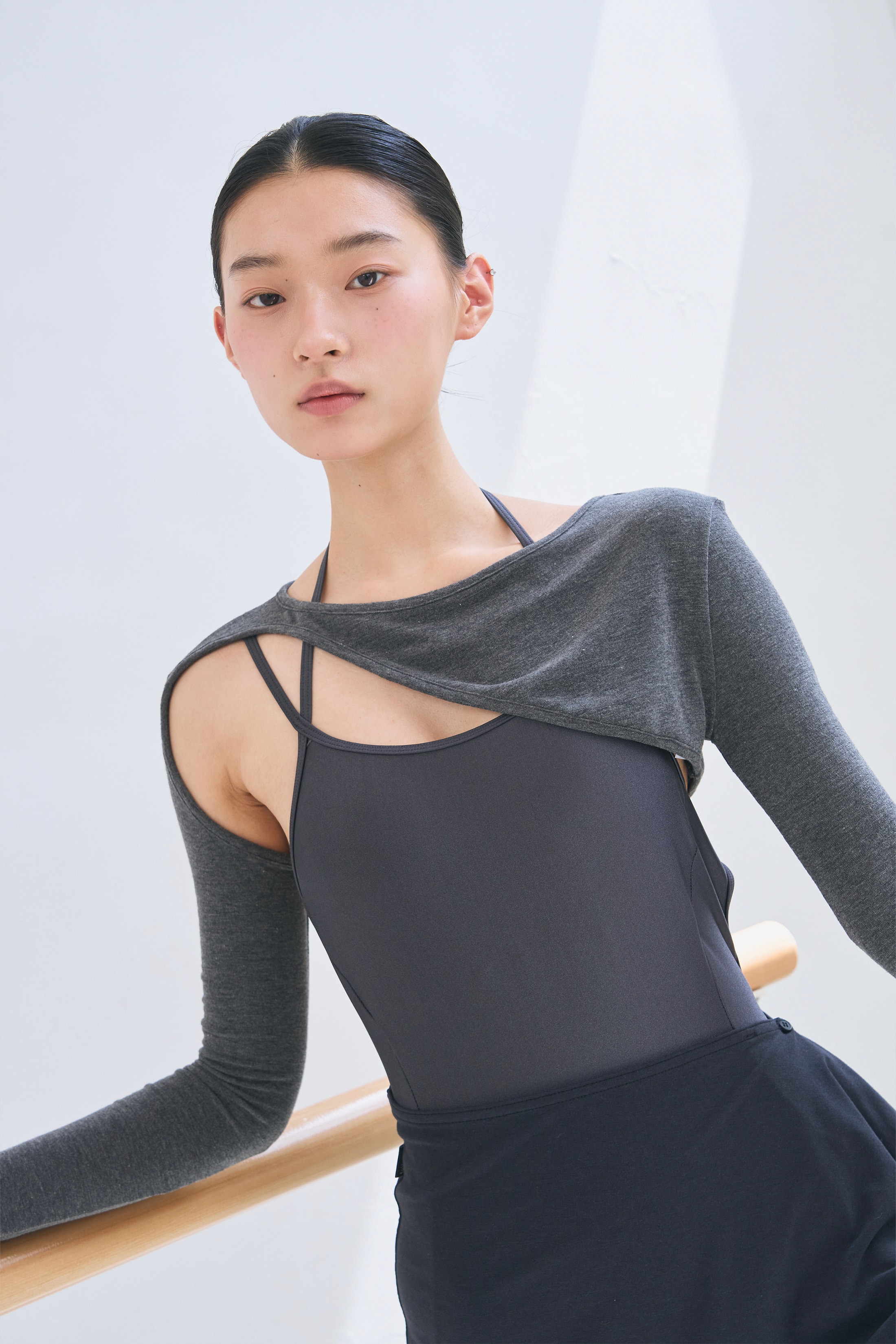 [Reorder]Contour Shrug _ Marl Grey