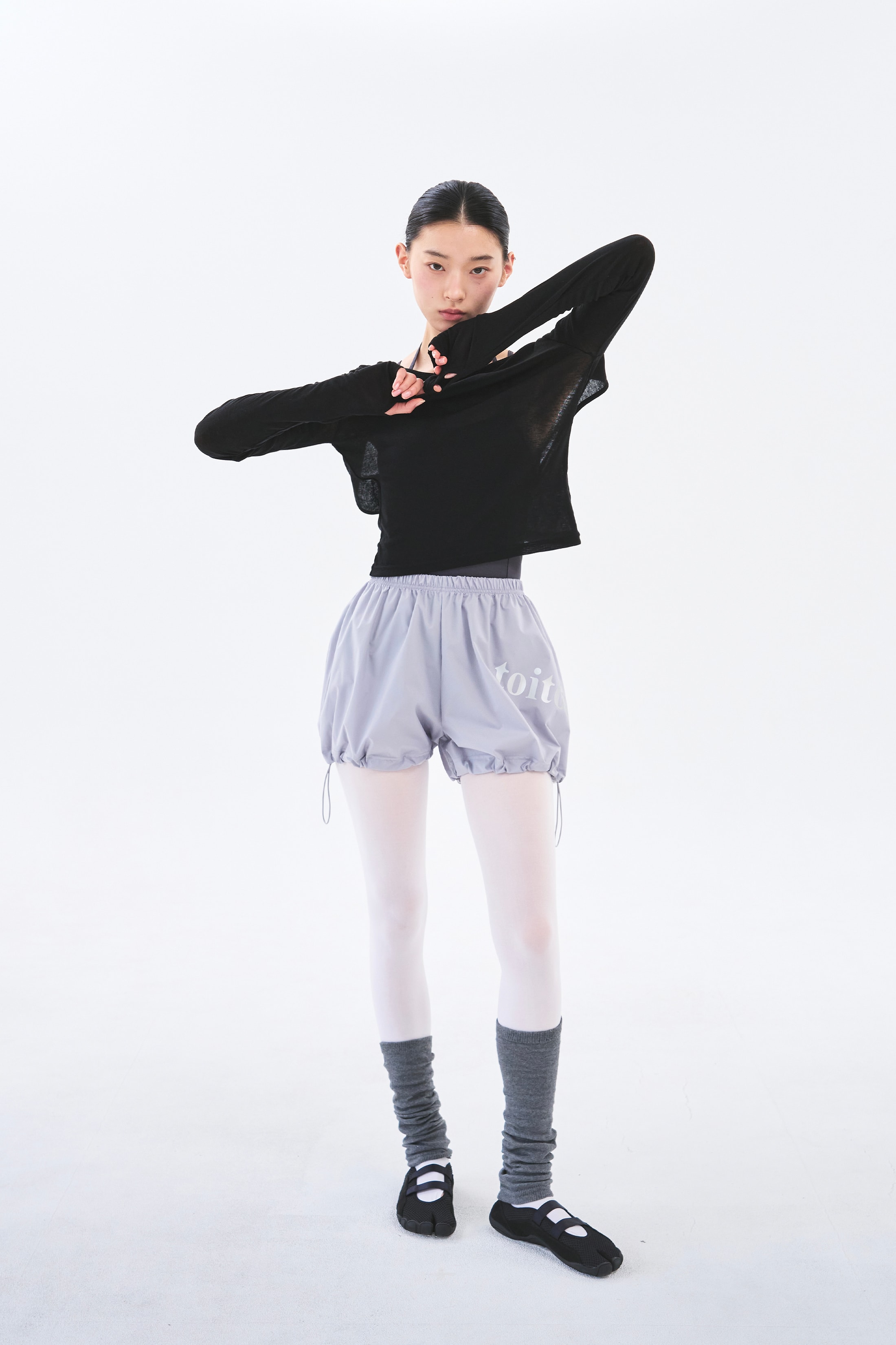 [2차 Reorder]Twist Back Tee _ Black