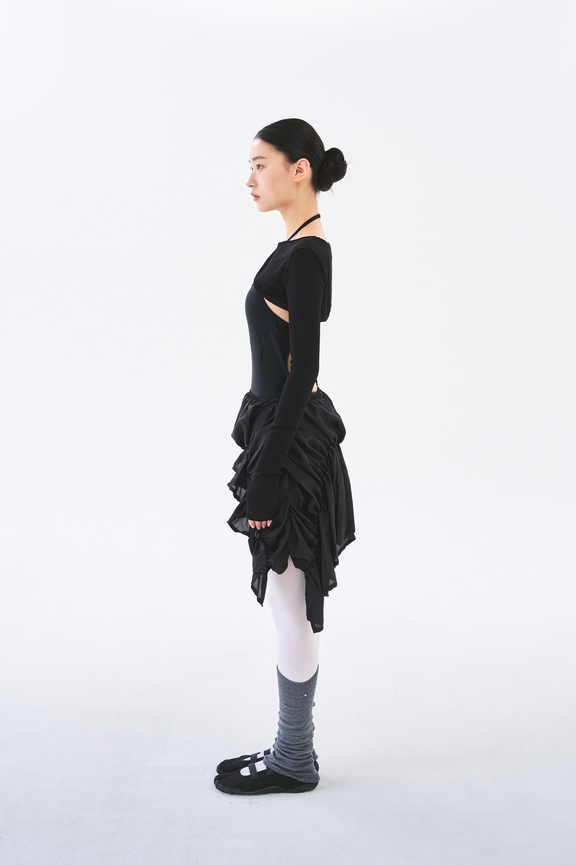 [Reorder]Contour Shrug _ Black