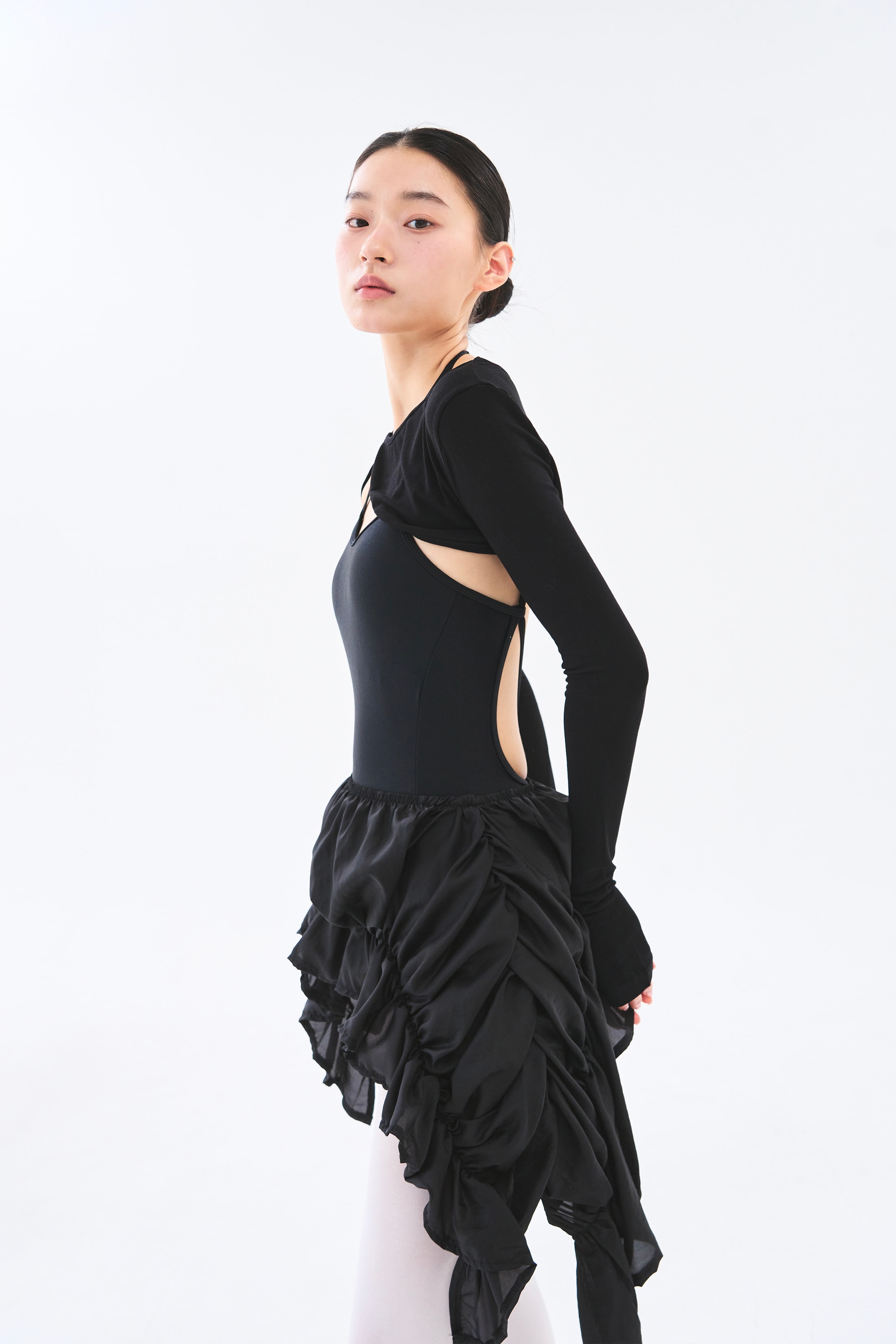 [Reorder]Contour Shrug _ Black